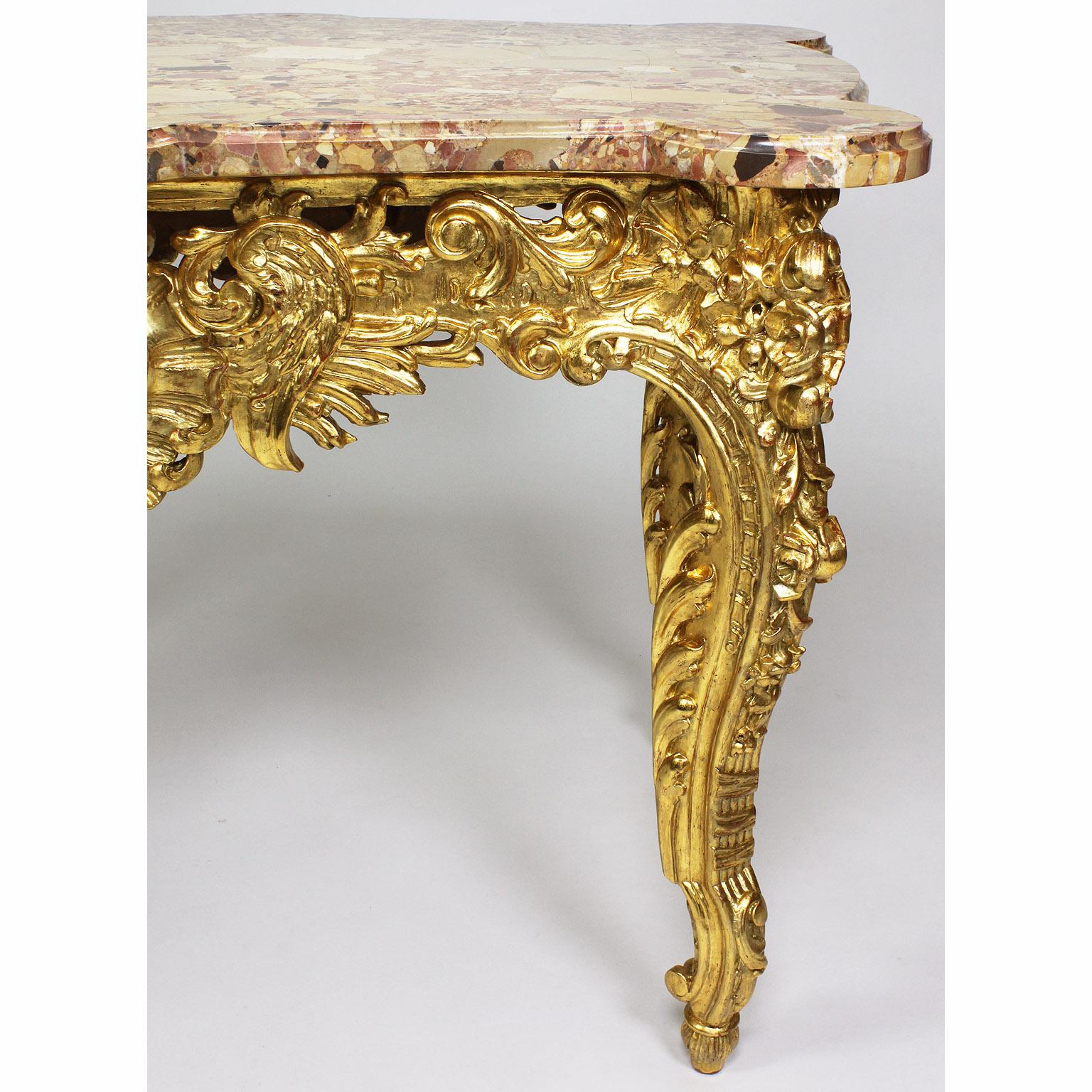 Französischer geschnitzter „Royal“-Mitteltisch aus vergoldetem Holz im Louis-XV-Stil des 19. Jahrhunderts im Angebot 4
