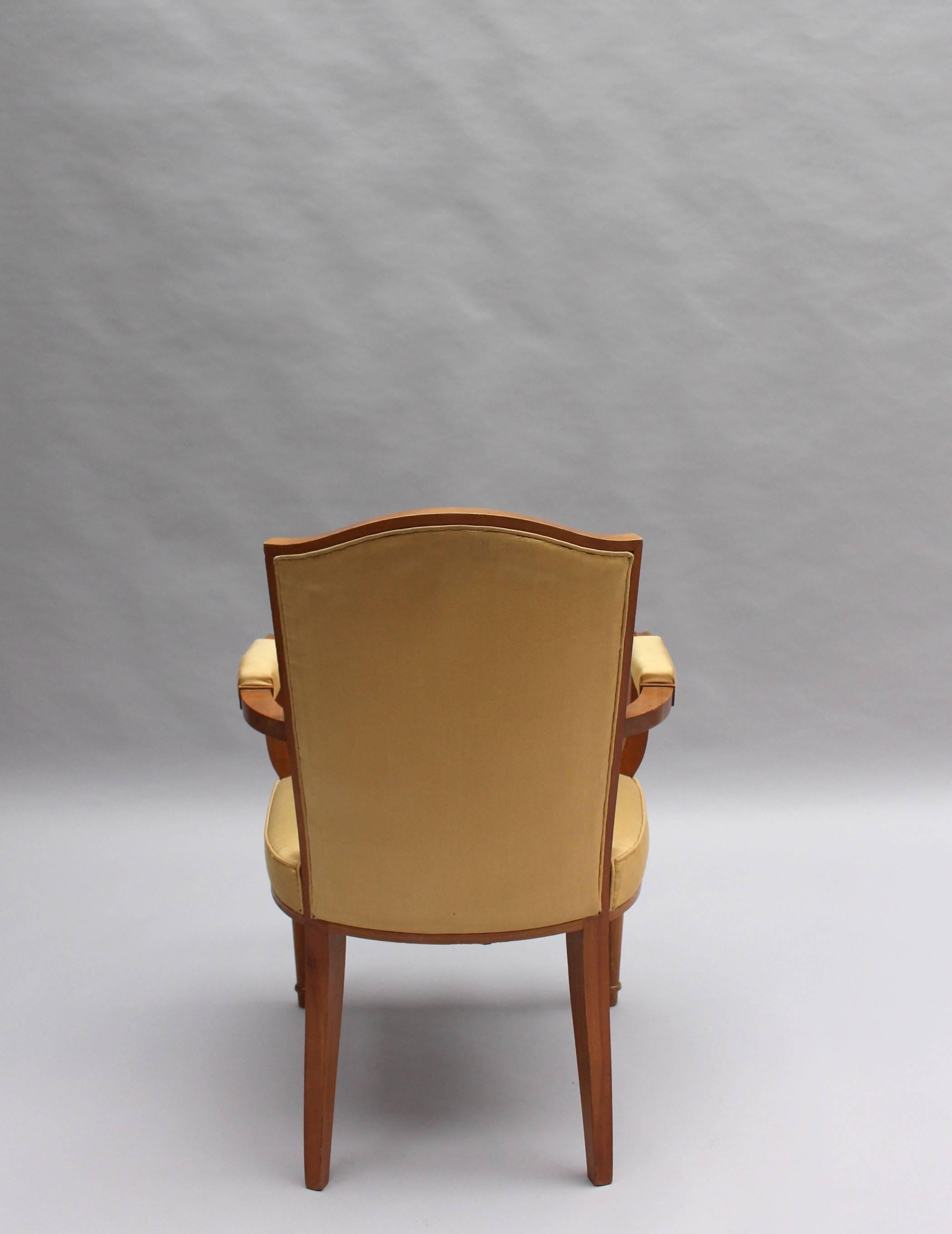 Französischer Art-Déco-Sessel von Leleu (Stoff) im Angebot