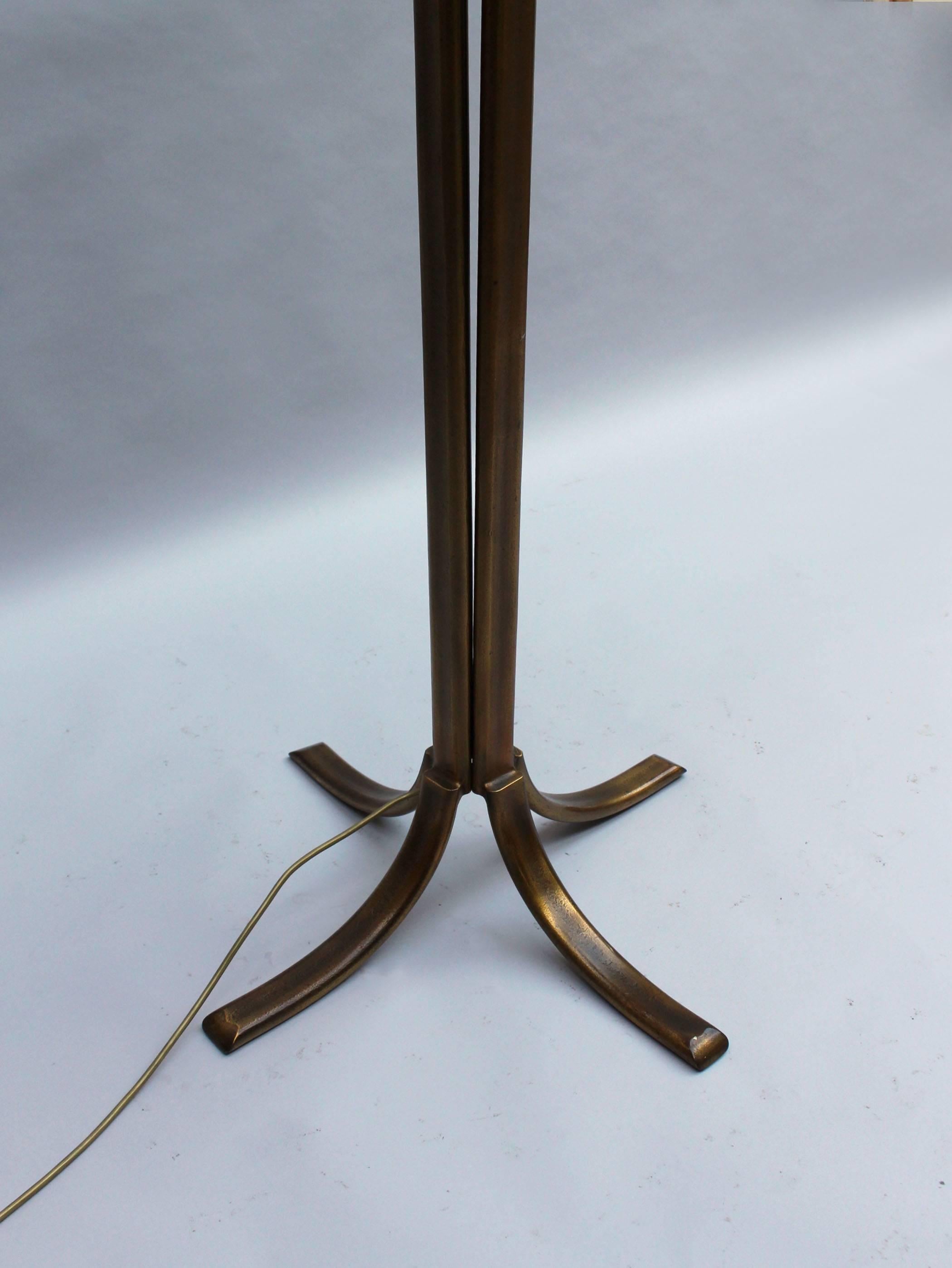 Fine French Art Deco Bronze and Glass Floor Lamp by Perzel For Sale 6