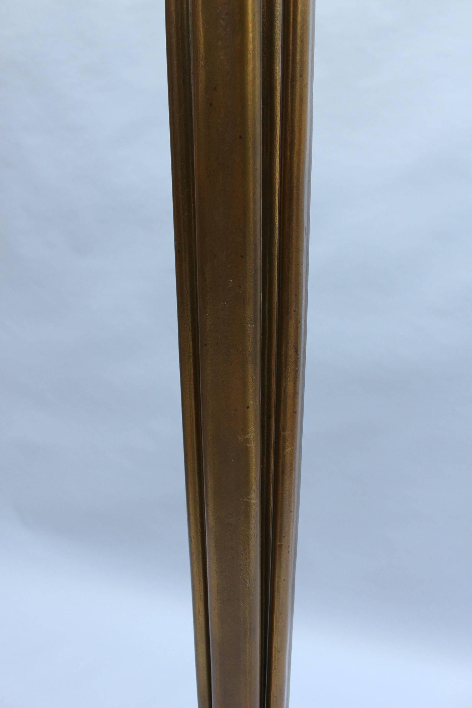 Fine French Art Deco Bronze and Glass Floor Lamp by Perzel For Sale 4