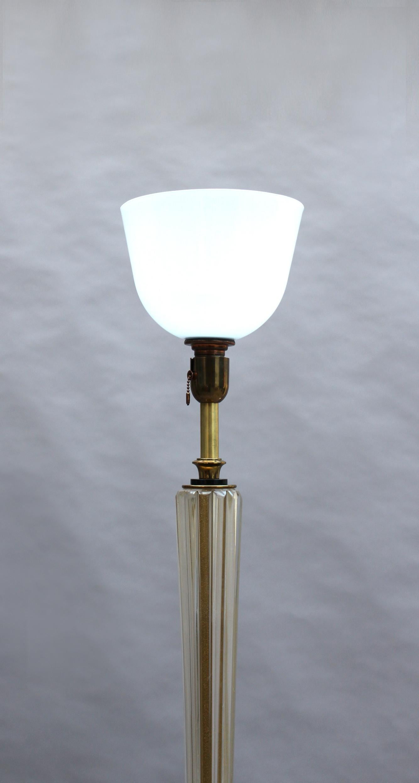 Fine French Art Deco Glass and Bronze Floor Lamp For Sale 7