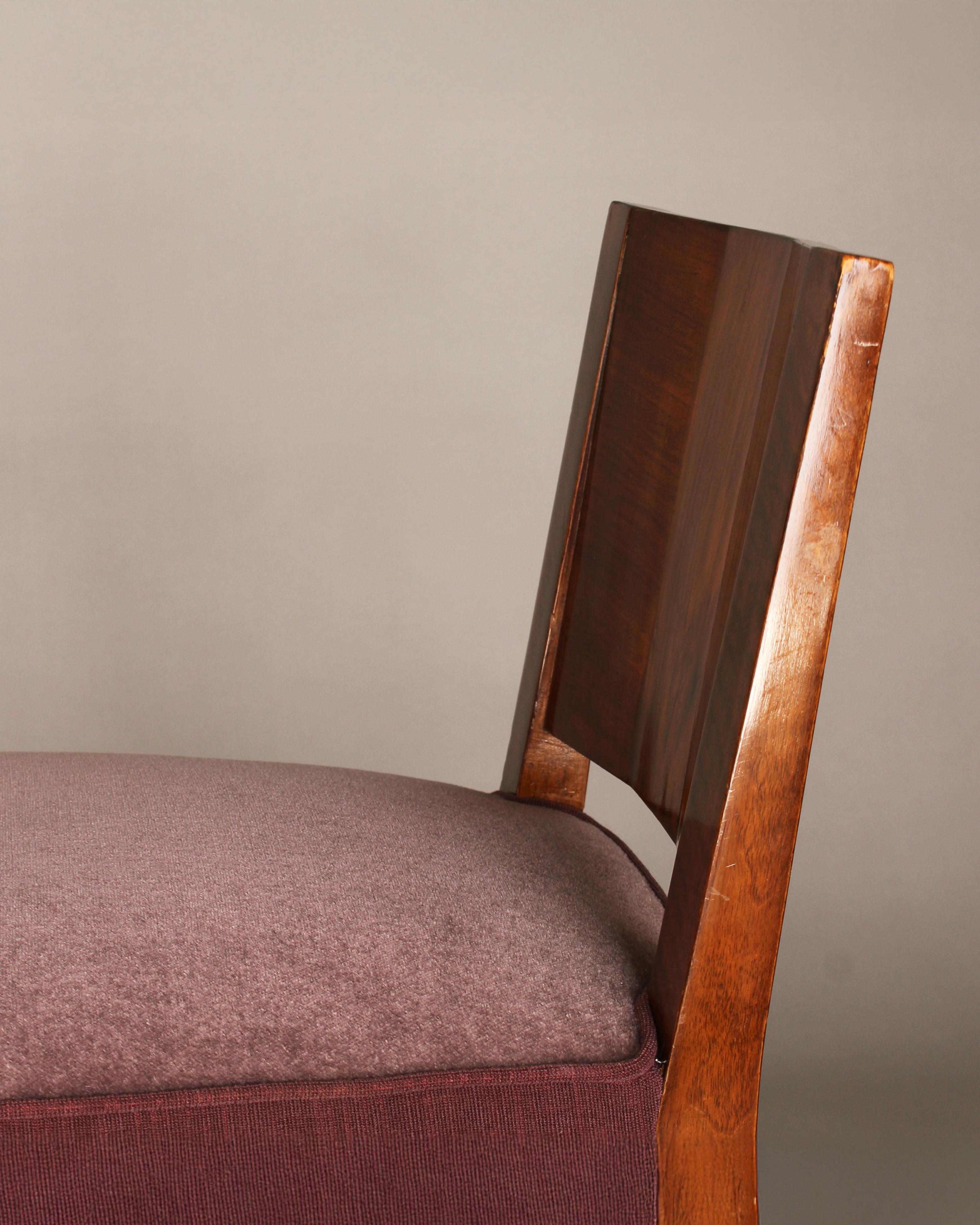 Chaises d'appoint en noyer de style Art Déco français en vente 2