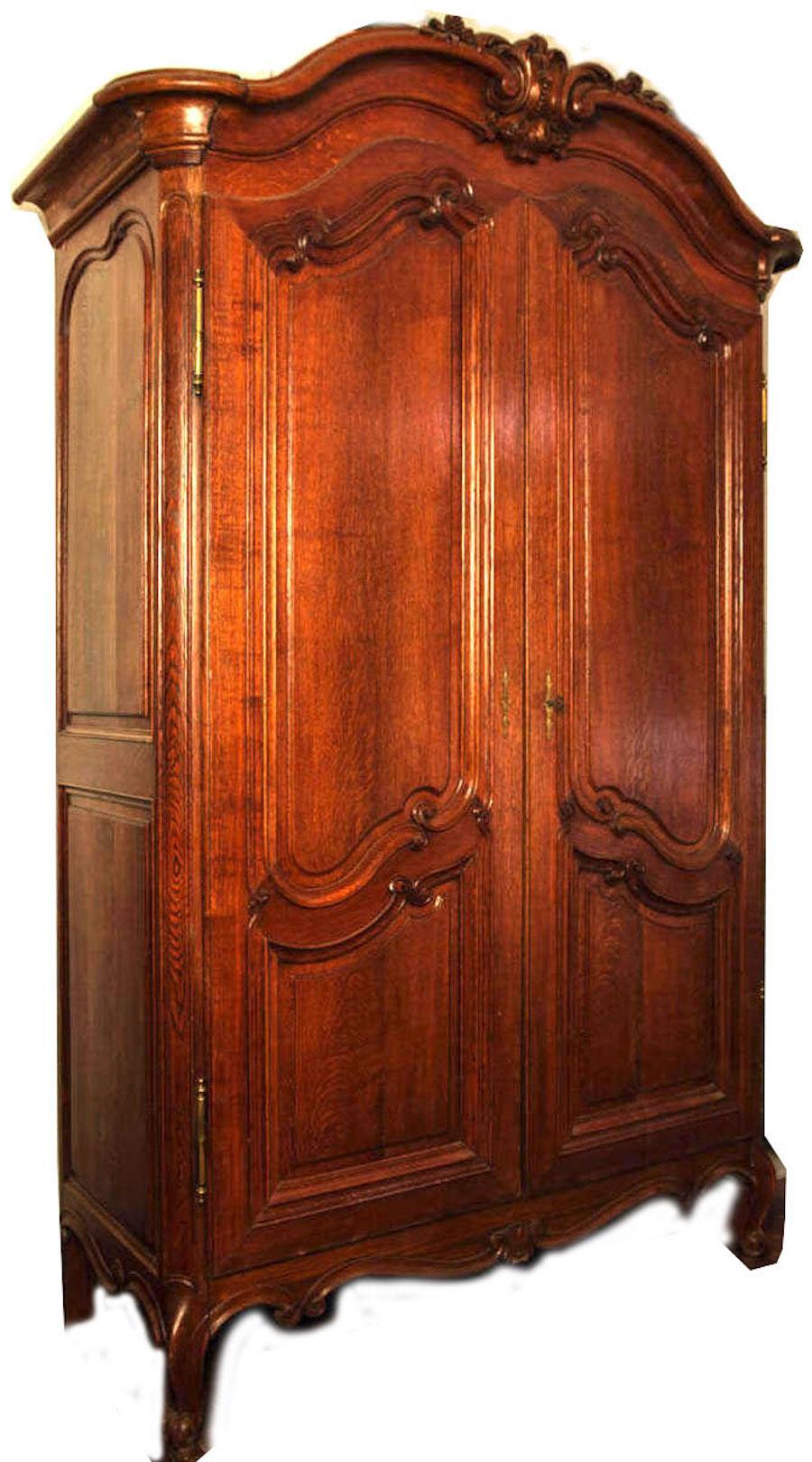 Wood A Fine French Louis XV period Walnut  Bordelais Armoire For Sale