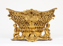 Französischer Rokoko-Tafelaufsatz aus Goldbronze-Bronze mit Putten, Henri Picard