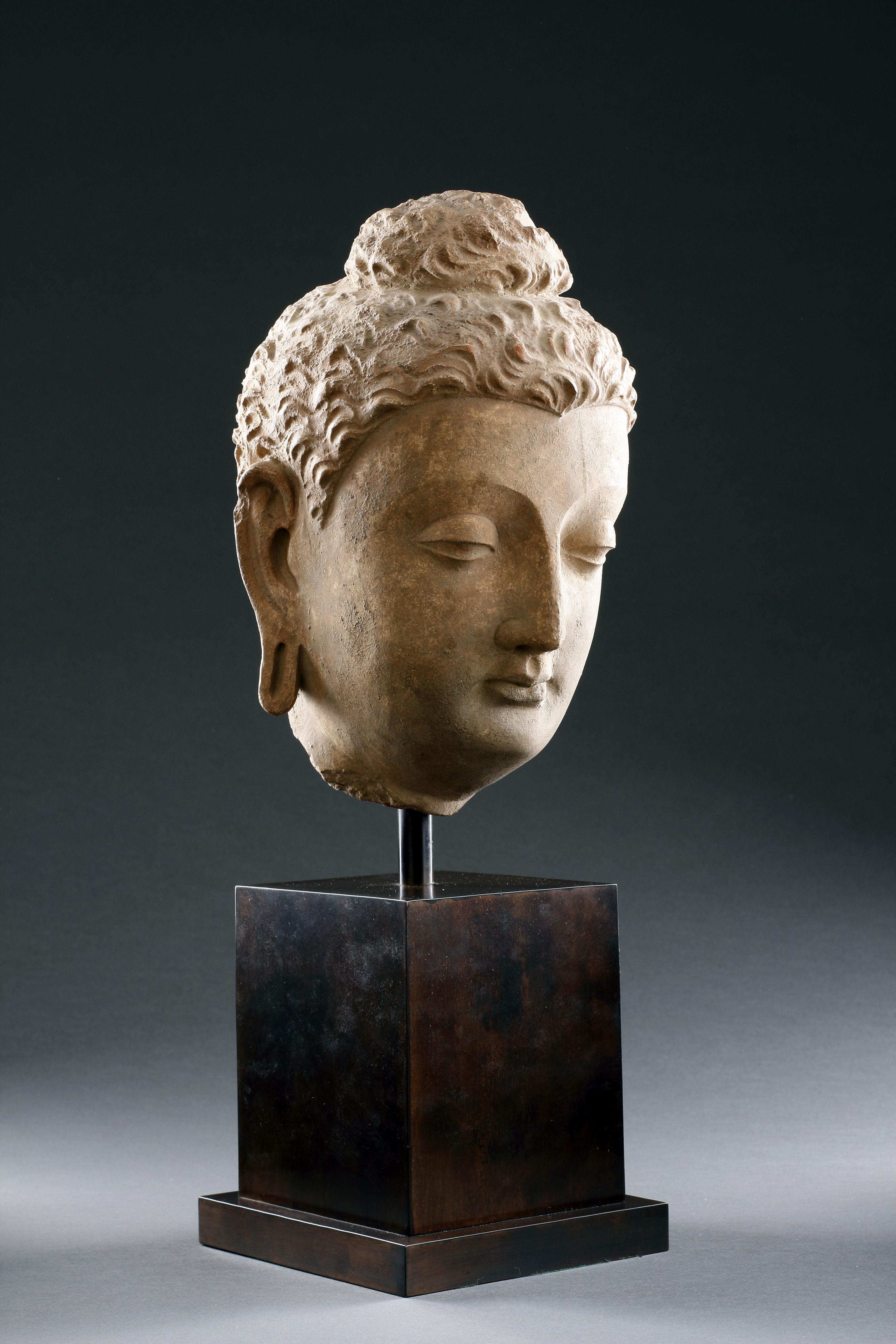 Belle tête de bouddha du Gandhara en vente 5