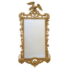 Ein feiner Spiegel aus geschnitztem Giltholz mit Phoenix-Wappen aus der Zeit von Georg II.