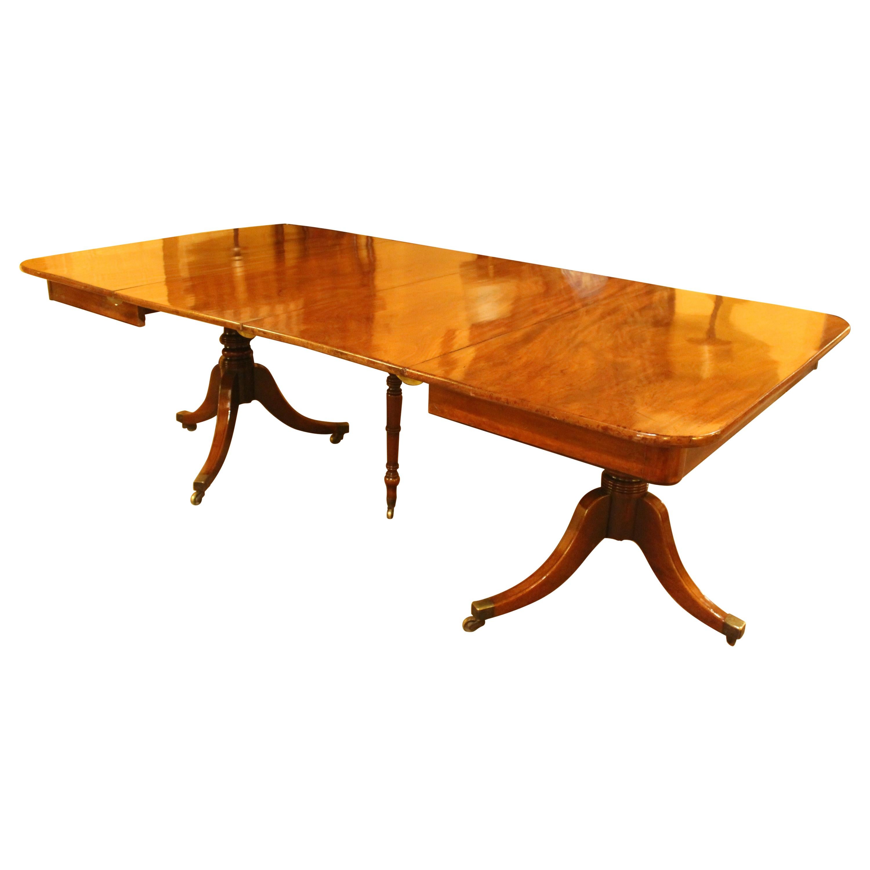 Dining Room Tables 152 For Sale at 1stdibs