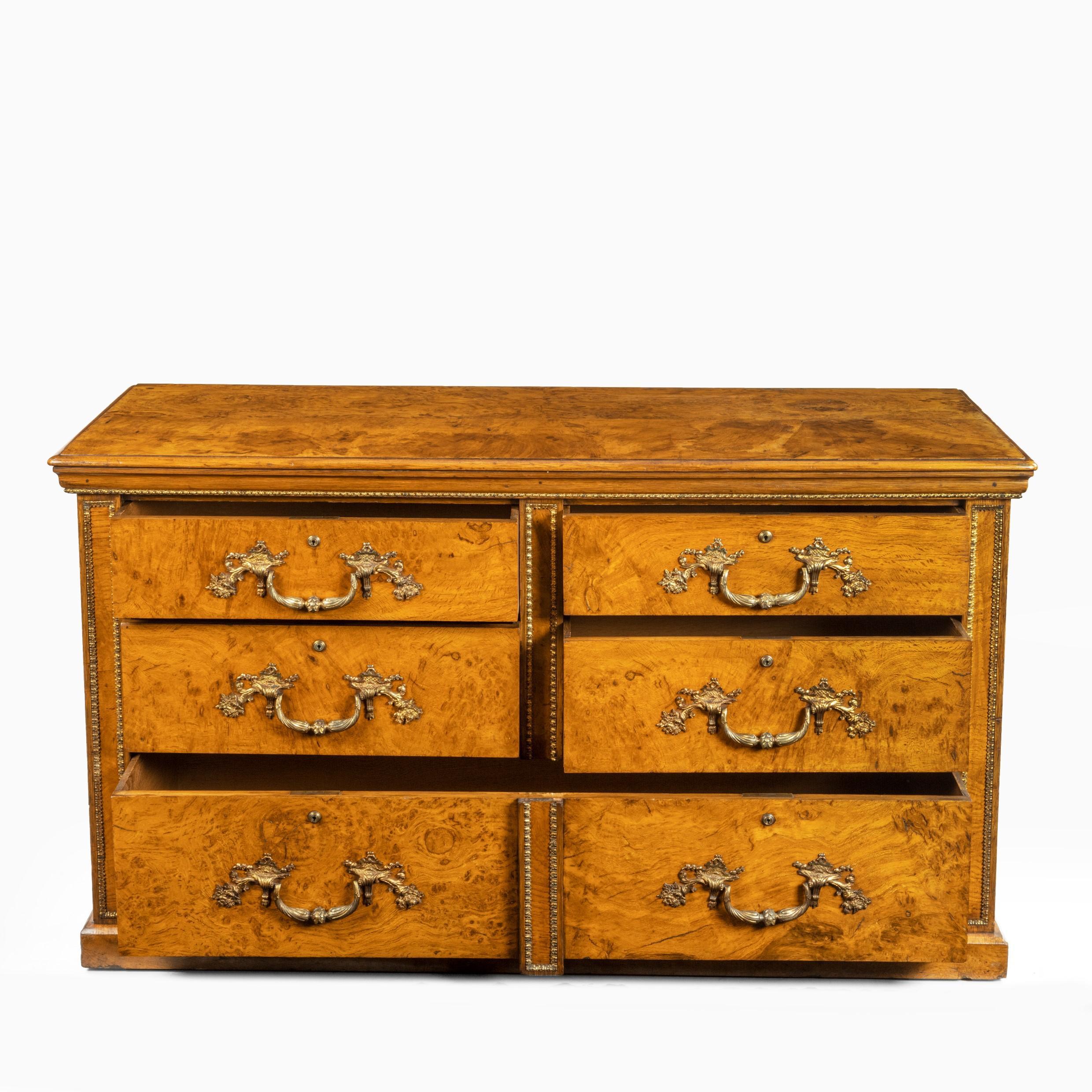 Fine George IV Burr Oak Chest of Drawers in the Manner of Morel and Seddon For Sale 2