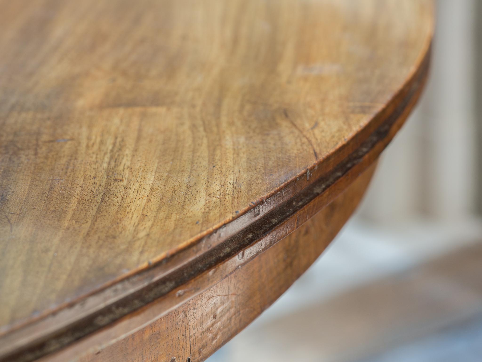 Carved A Fine George IV Mahogany Extending Table For Sale