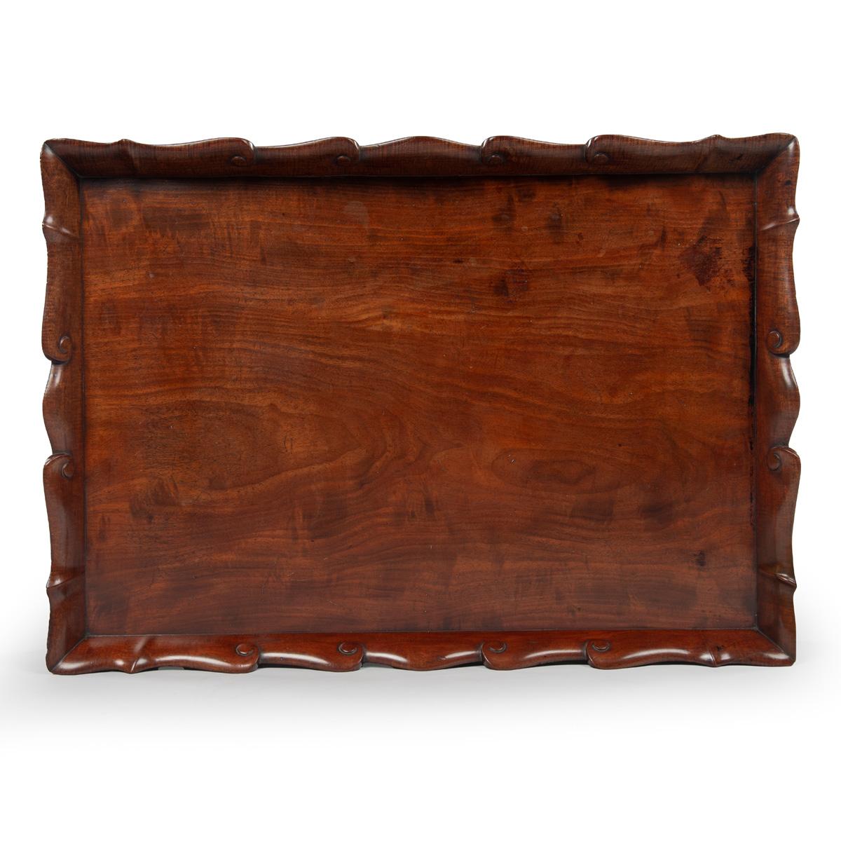 Un raffinato tavolo occasionale con piano a vassoio di epoca Giorgio IV di Gillows, 1825 ca. in vendita 3