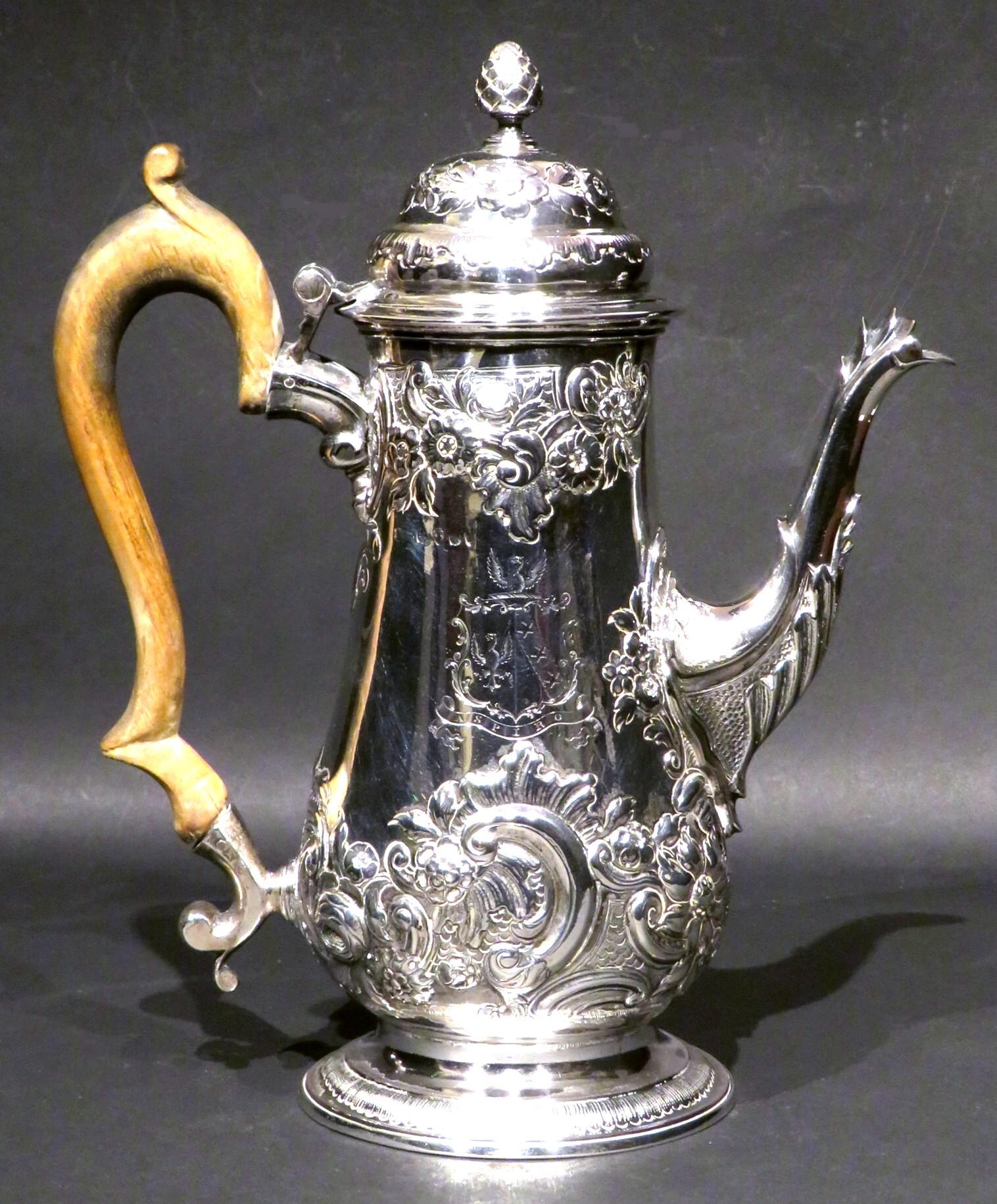 English Fine George IV Sterling Silver Coffee Pot by William Bateman 1st, London, 1819 For Sale