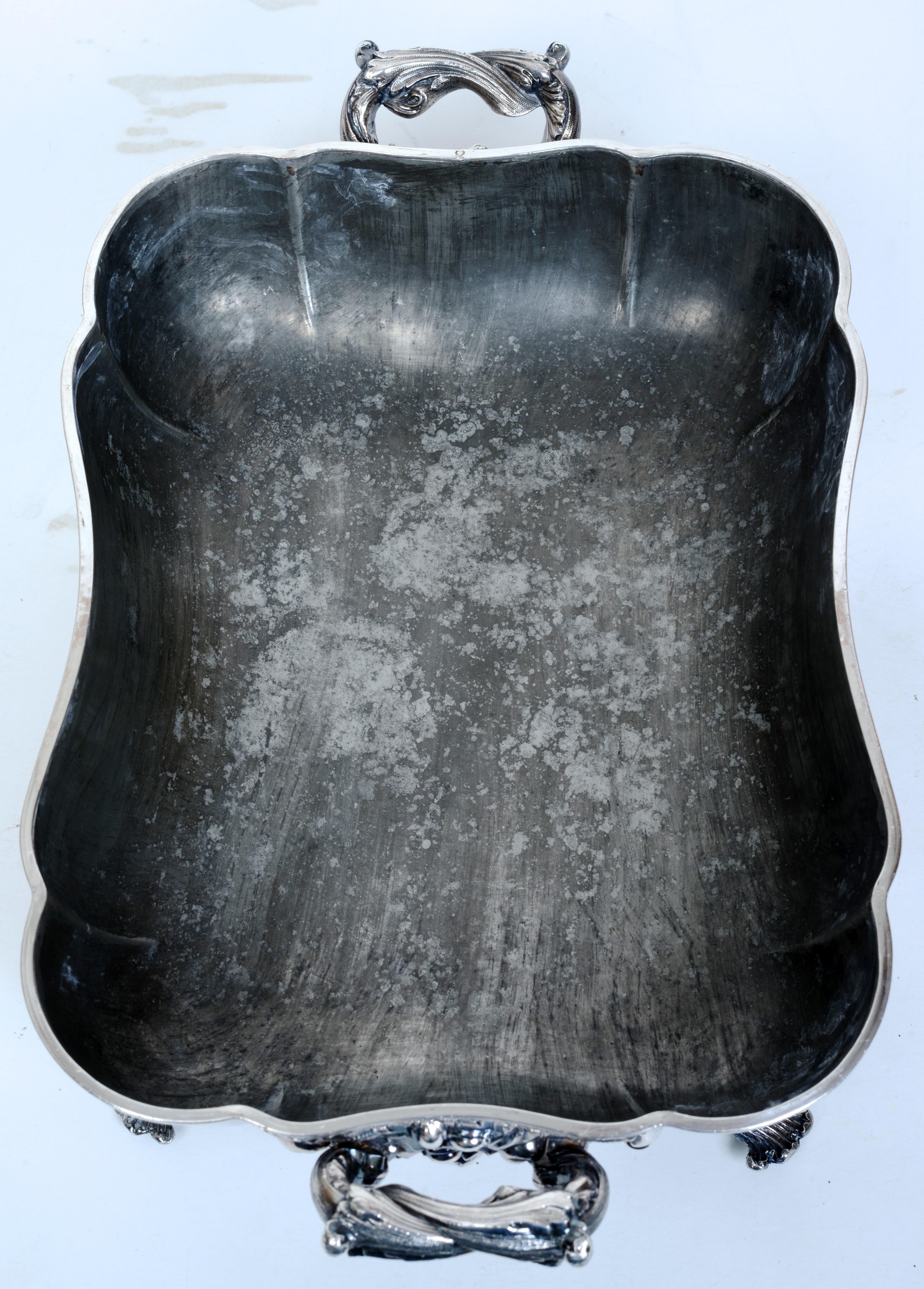 Un raffinato piatto da portata in quattro parti di Sheffield, di epoca georgiana, del 1800 ca. in vendita 7