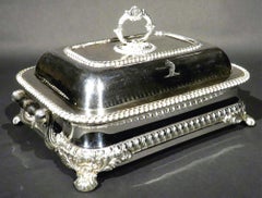 Piatto da portata in tre parti in stile georgiano antico di Sheffield, Inghilterra, CIRCA 1825