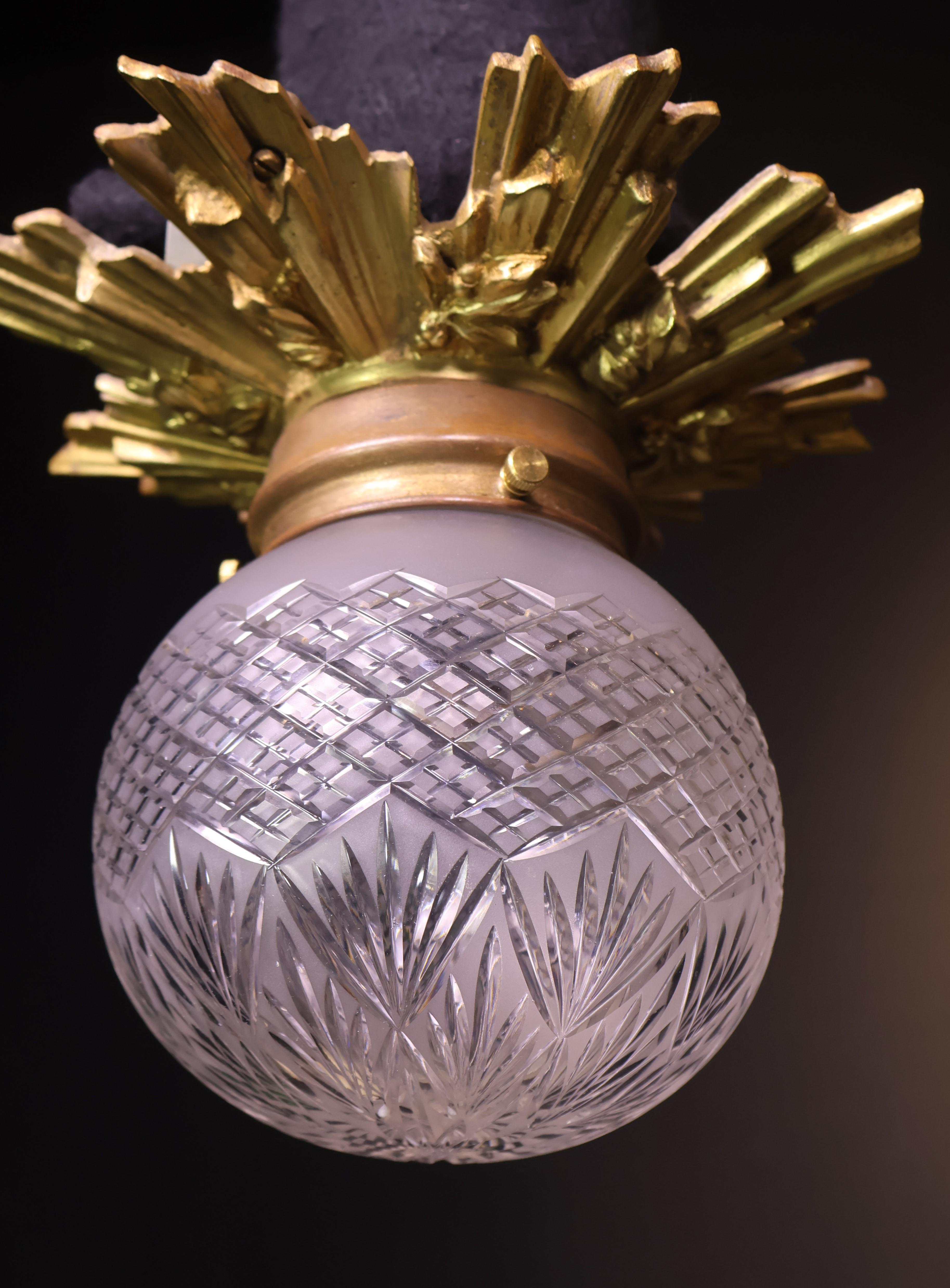 Doré Globe en bronze doré et verre taillé en vente