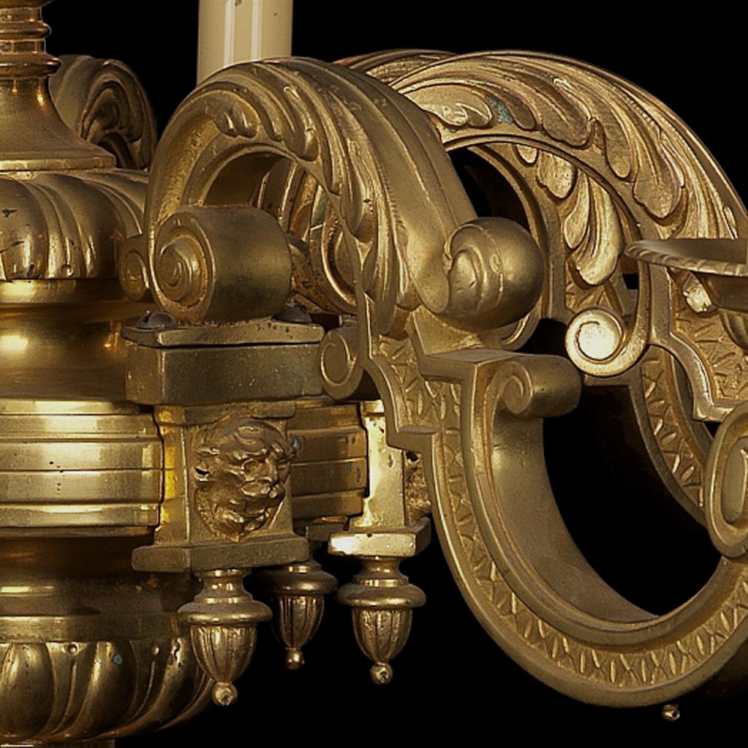 Vergoldeter achtflammiger Kronleuchter aus Bronze im Louis-XIV.-Stil, um 1890 (Französisch) im Angebot