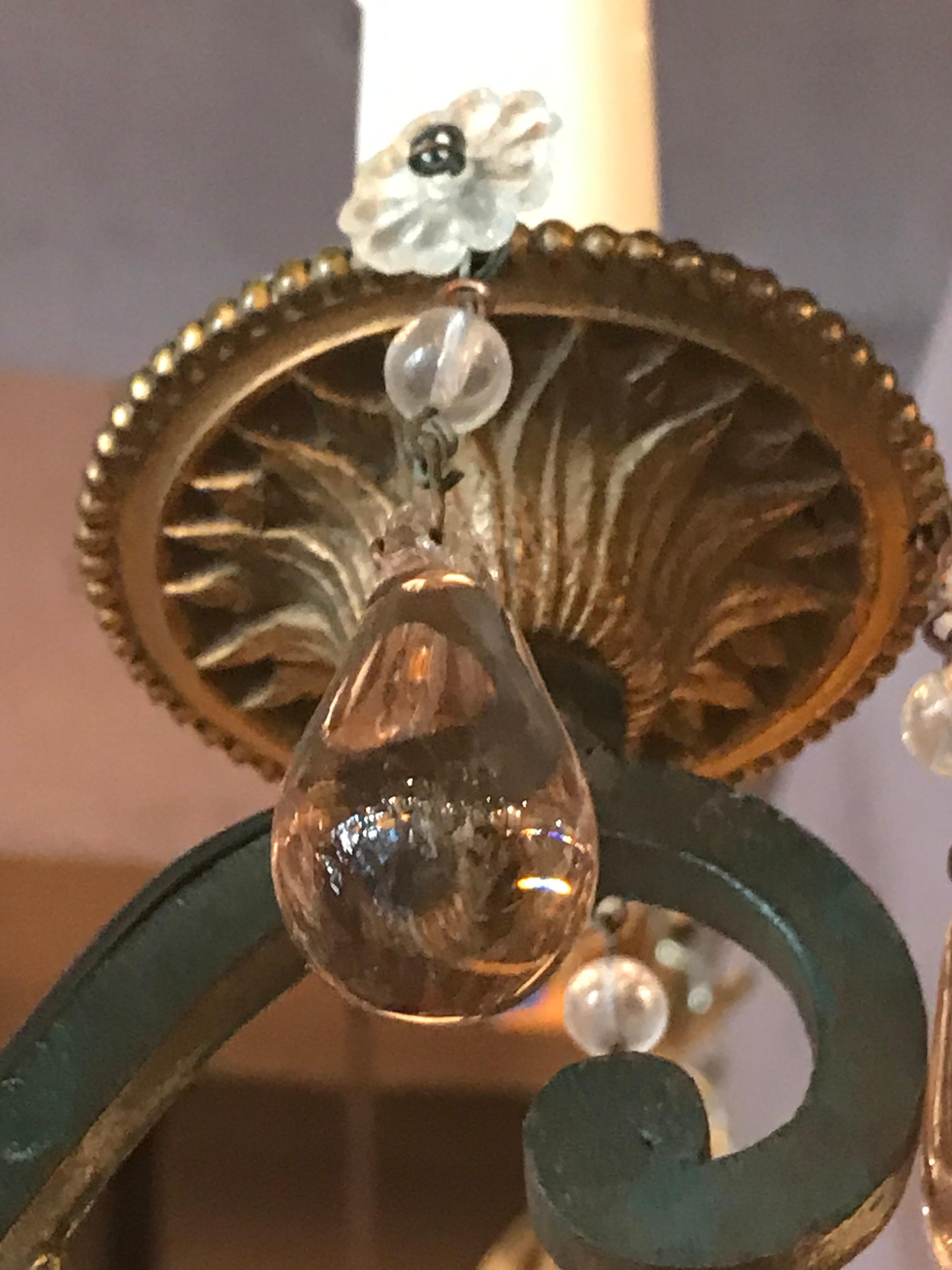Doré Lustre en fer fin, bronze doré et cristal de la Maison Jansen en vente
