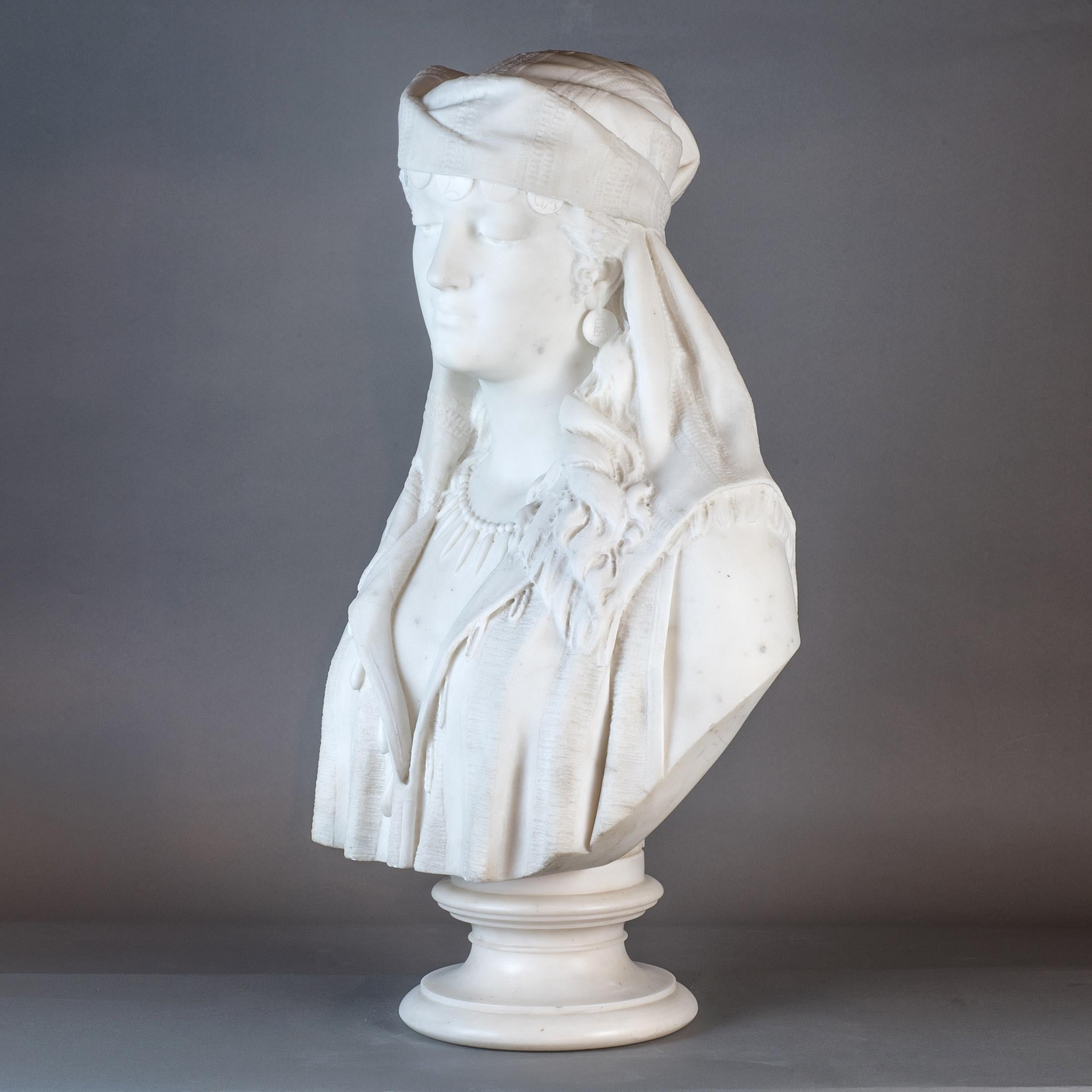  Statue d'une femme en marbre blanc par Guasti Bon état - En vente à New York, NY
