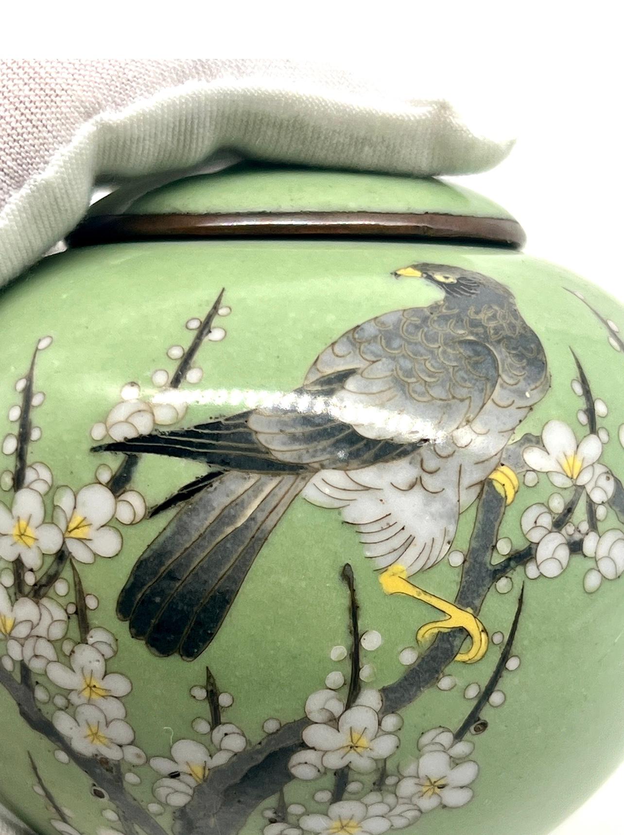 A Fine Japanese Cloisonne Enamel Koro. Meiji period For Sale 6