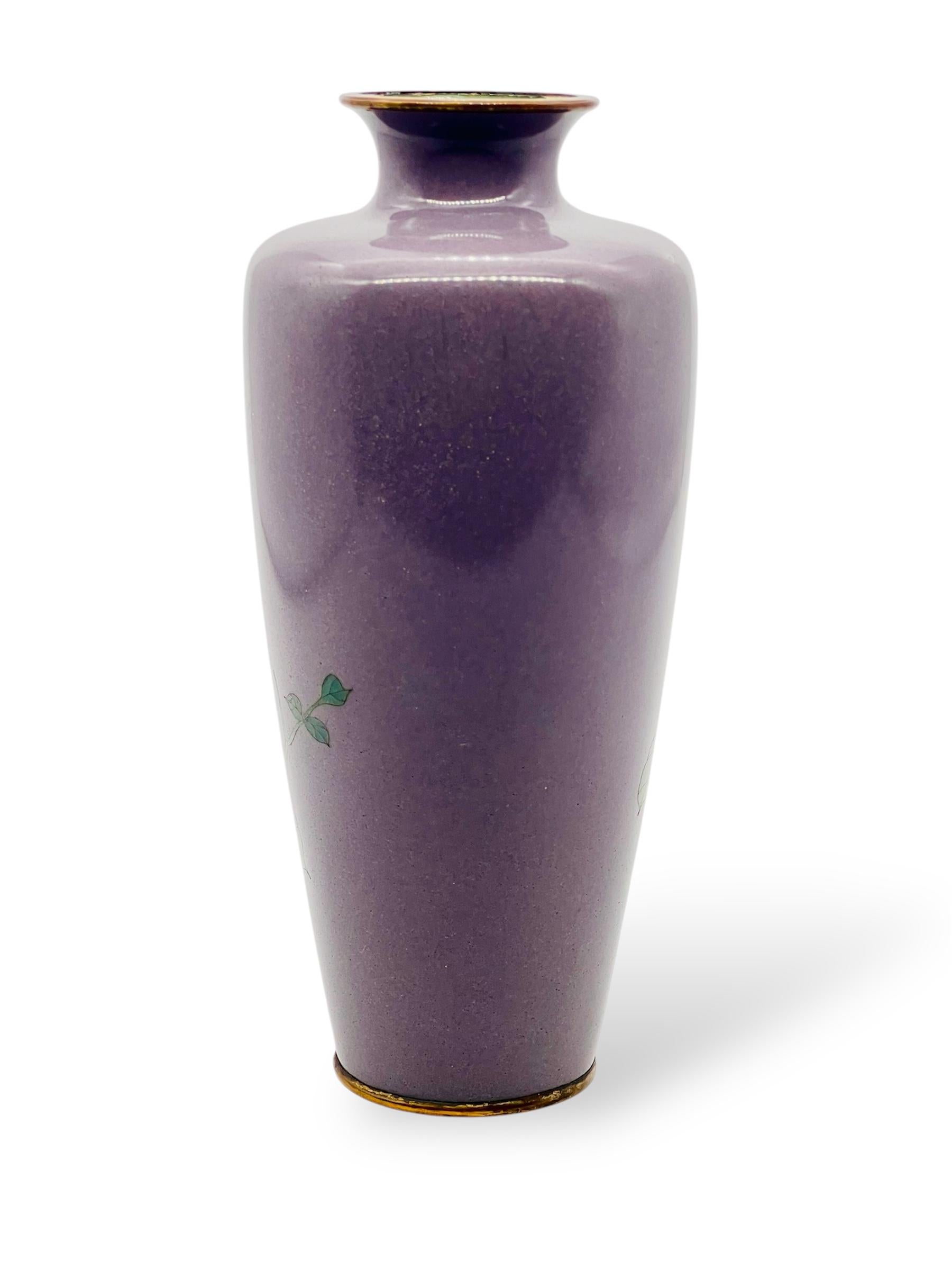 Fino jarrón japonés de esmalte cloisonné de OTA TOSHIRO . Periodo Meiji en venta 1