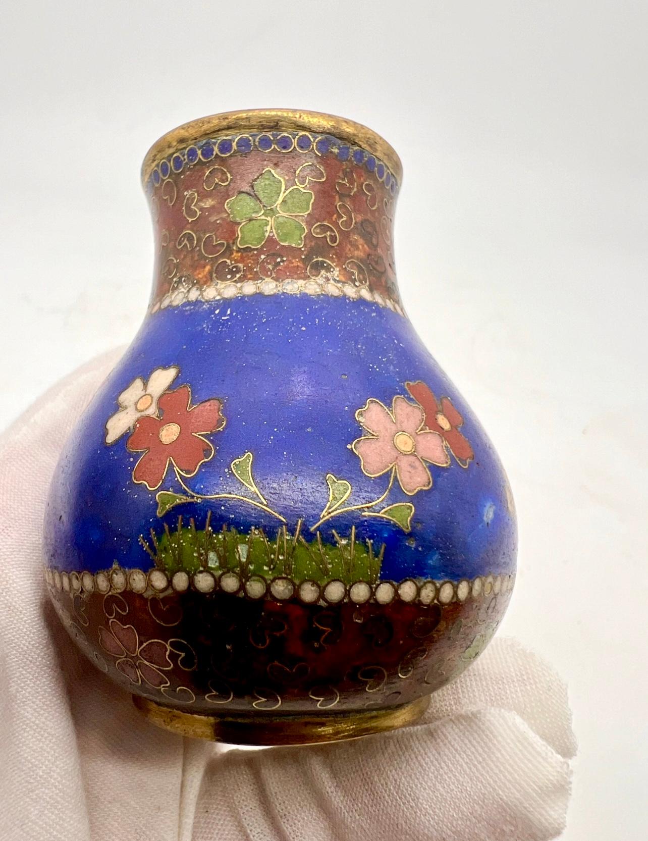 Feine japanische Cloisonné-Emaille-Vase im Stil des frühen Namikawa Yasuyuki im Angebot 8