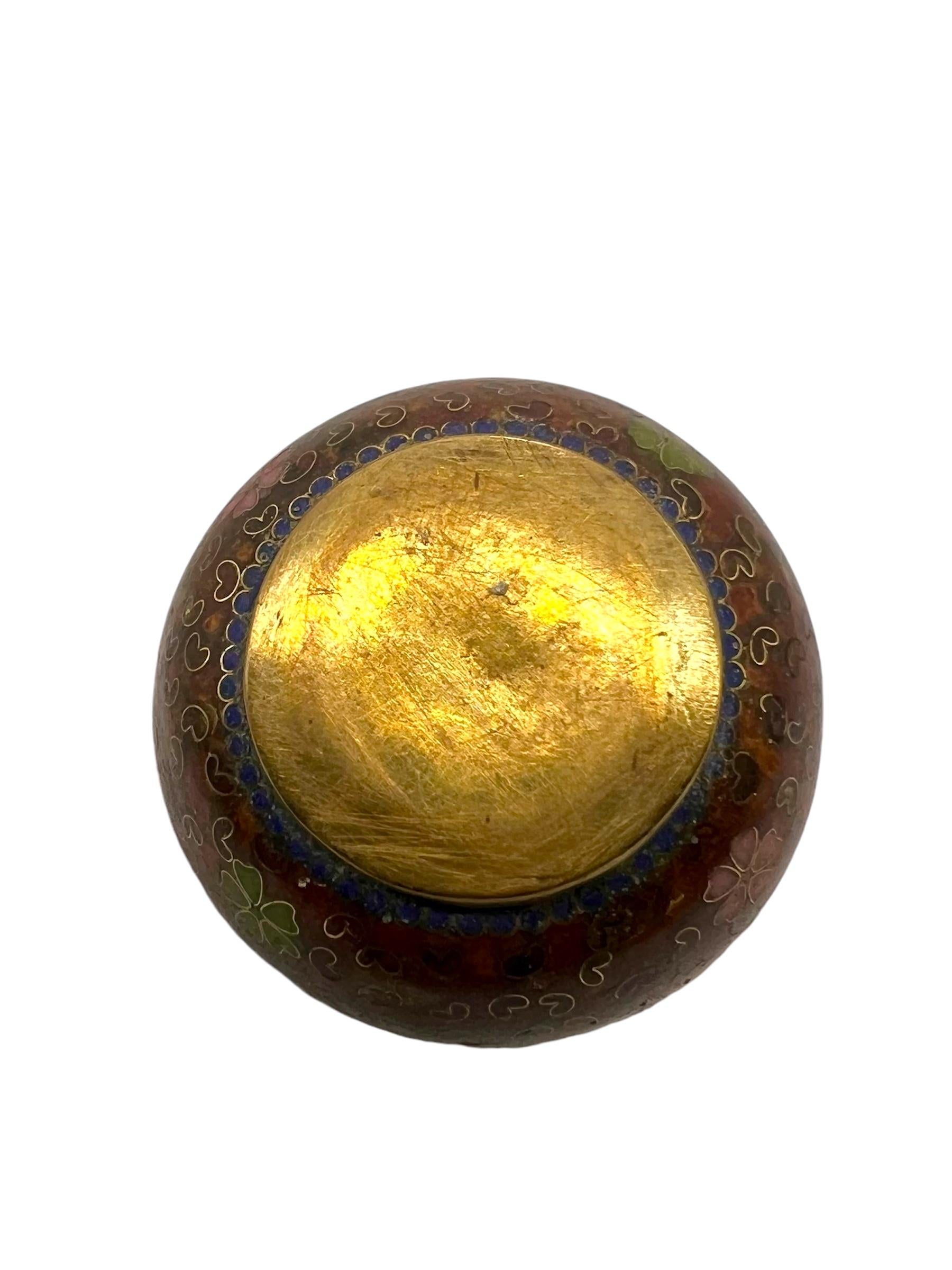 Feine japanische Cloisonné-Emaille-Vase im Stil des frühen Namikawa Yasuyuki (19. Jahrhundert) im Angebot