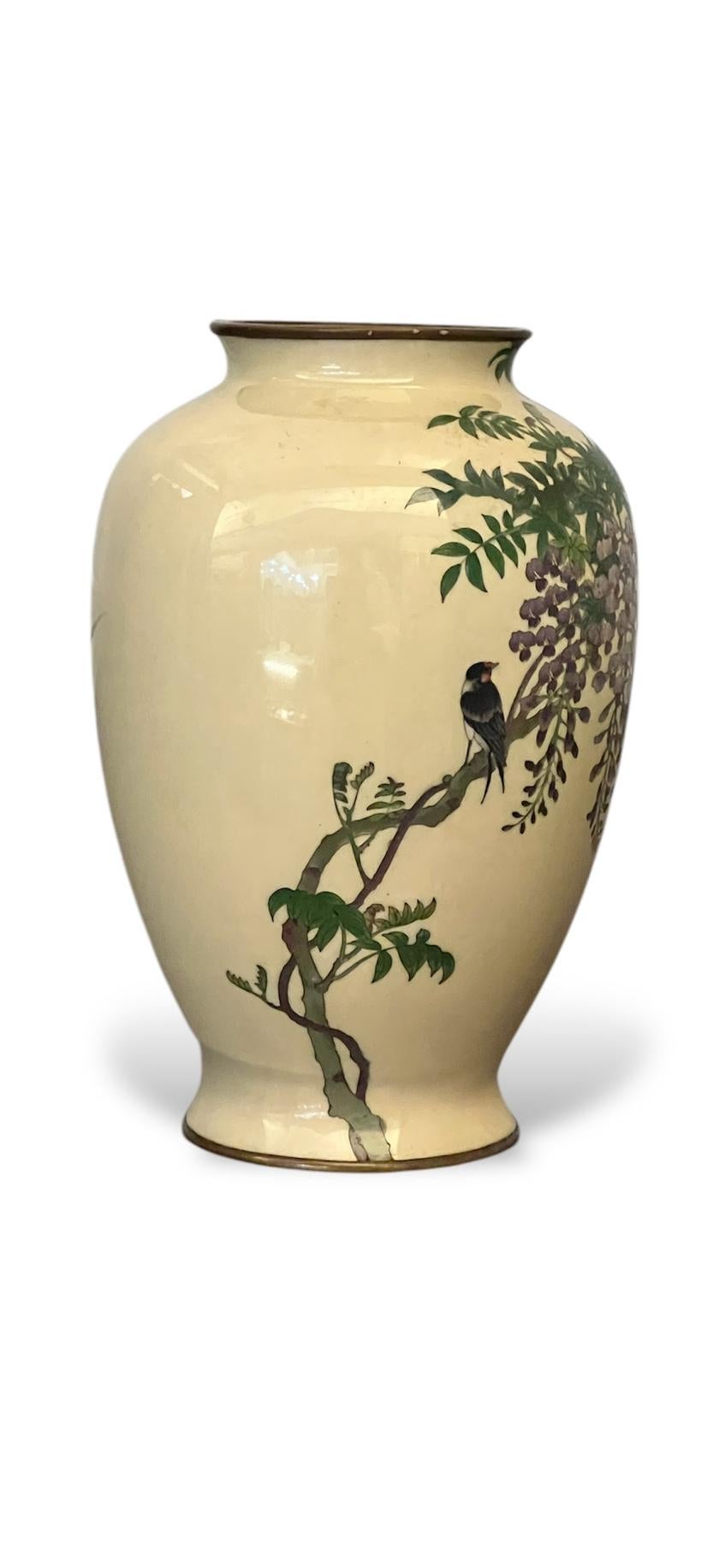 A Fine Japanese Cloisonné Enamel Vase with Swallows and Wisteria, Signed Goto For Sale 12
