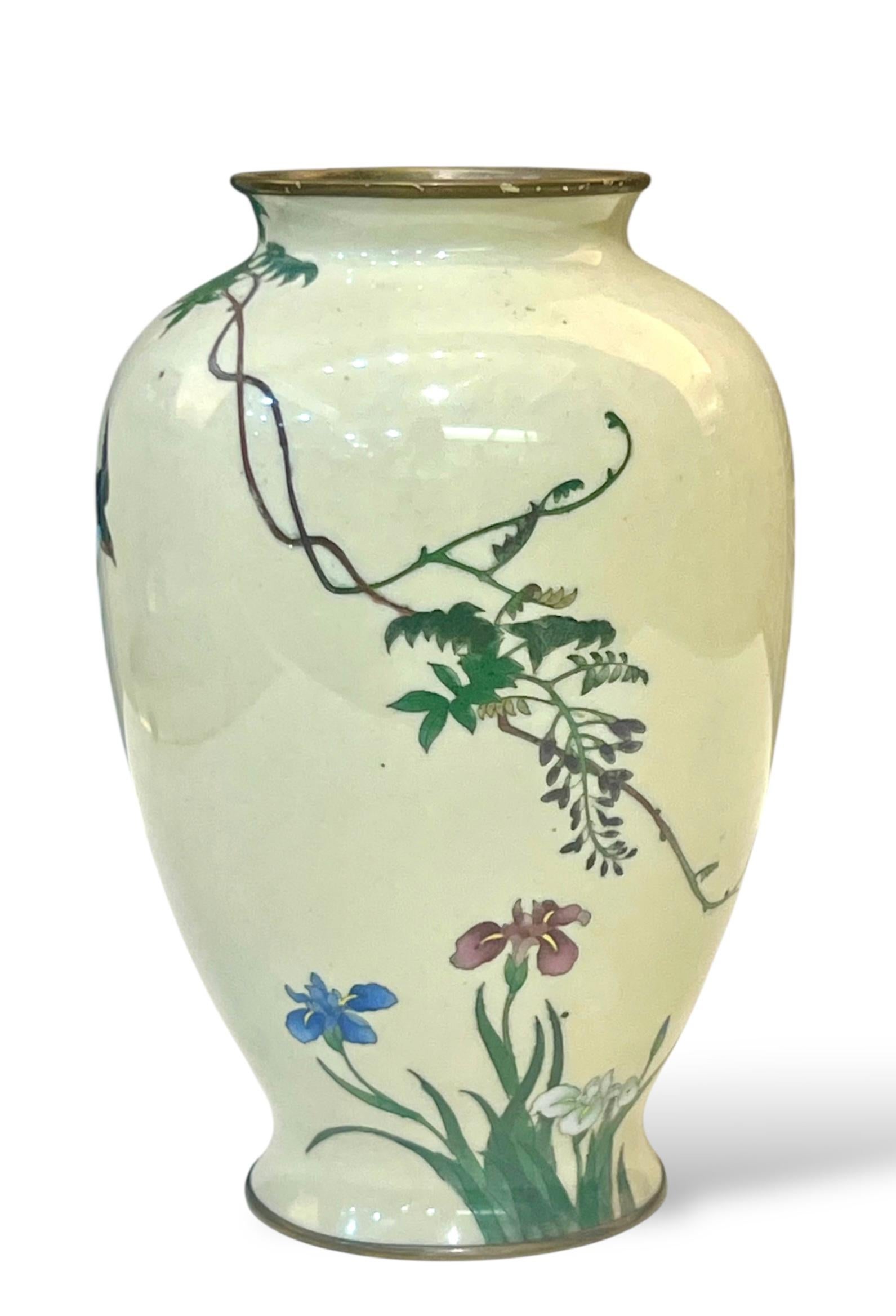 A Fine Japanese Cloisonné Enamel Vase with Swallows and Wisteria, Signed Goto For Sale 1