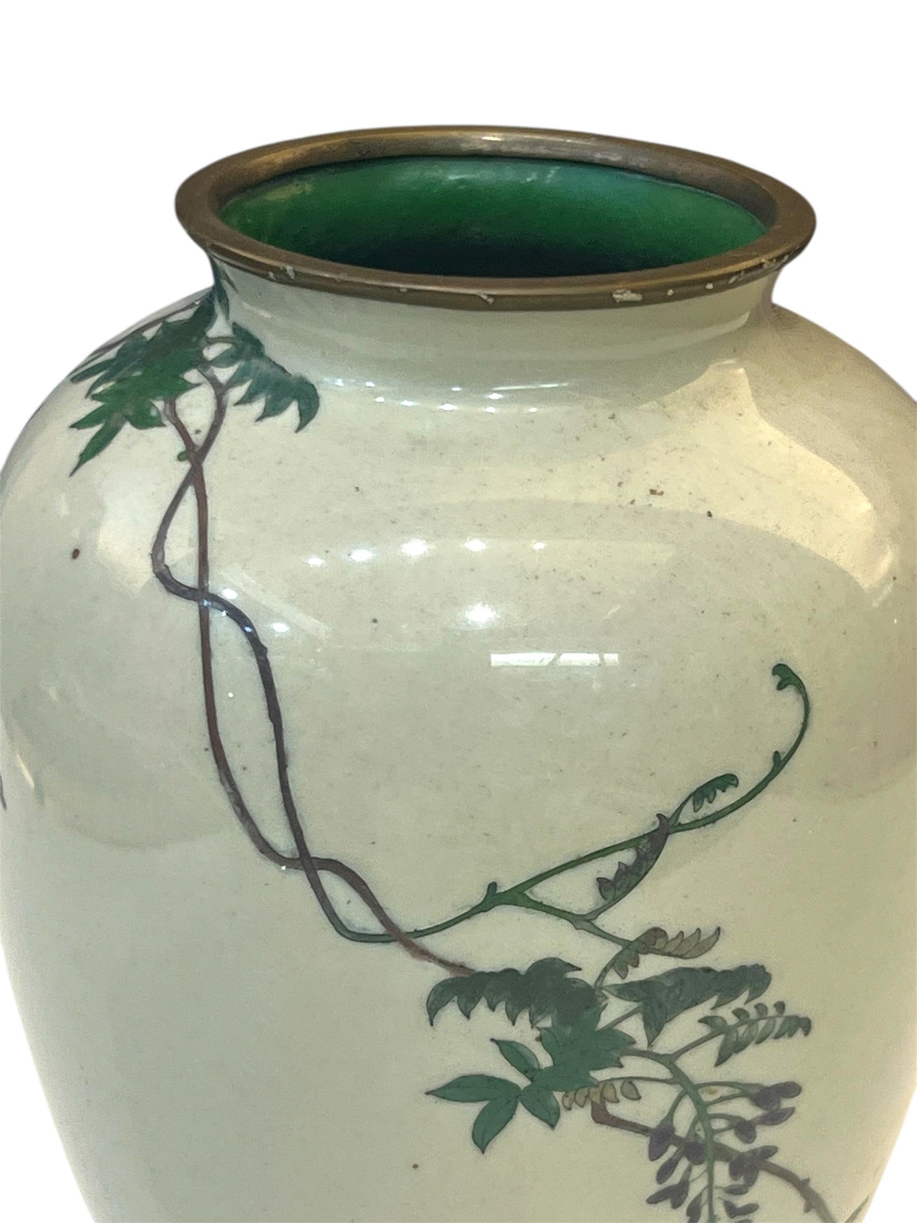 A Fine Japanese Cloisonné Enamel Vase with Swallows and Wisteria, Signed Goto For Sale 2