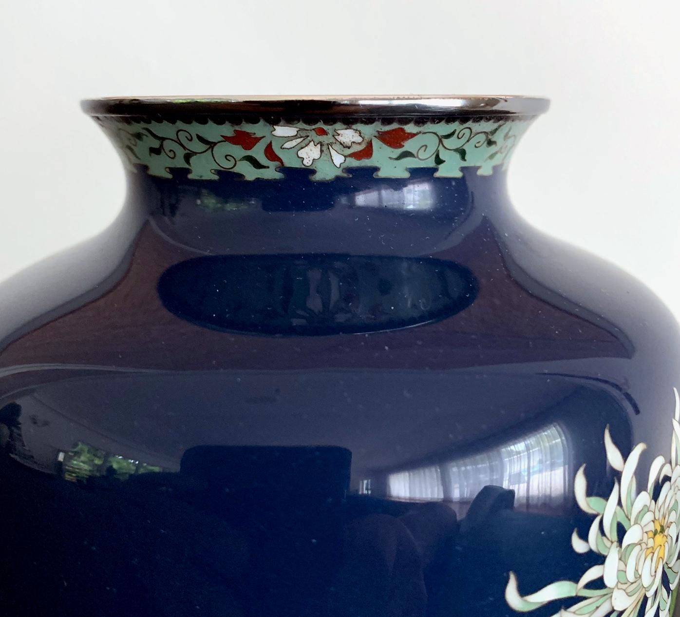 Fine Japanese Cloisonne Vase by Hayashi Kodenji 2