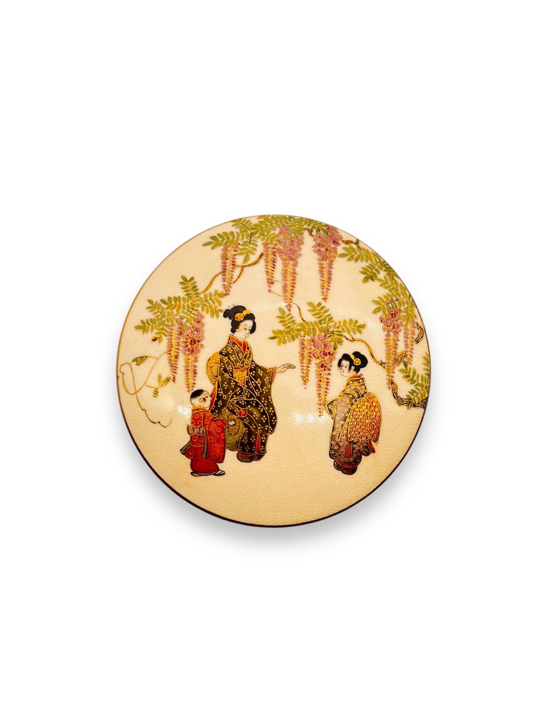 Feiner japanischer Satsuma-Kogo ( Weihrauchkasten) Signiert von Kinkozan. Meiji-Periode (19. Jahrhundert) im Angebot