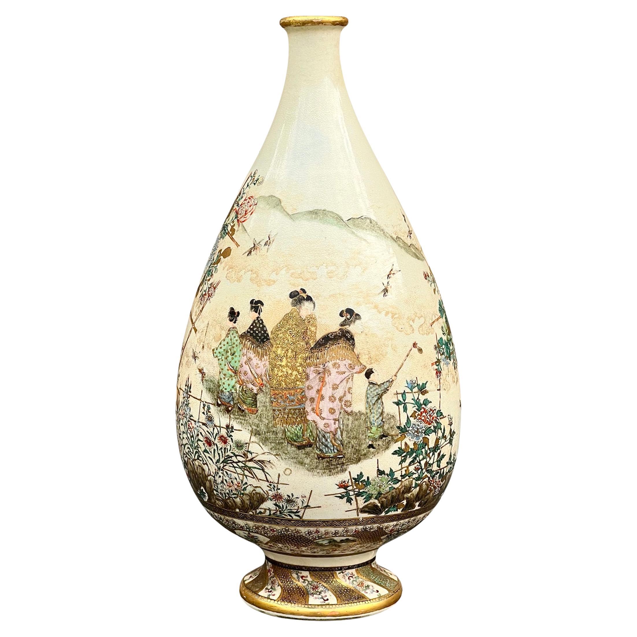 A Fine Japanese Satsuma Vase . Meiji Period. Kinkozan