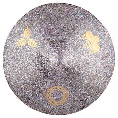 Eine feine Jingasa mit Perlmutt-Mosaik-Dekoration