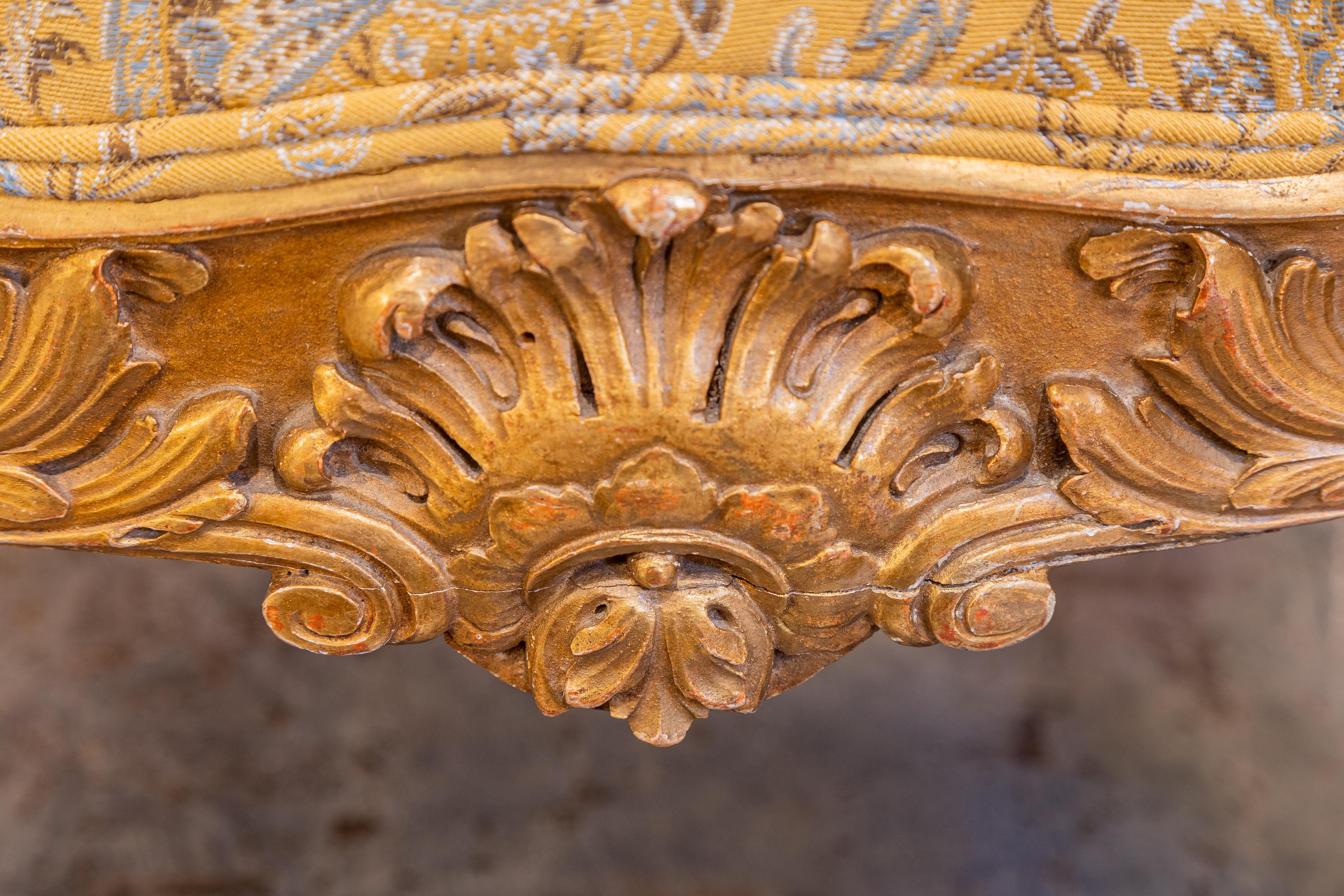 A fine large pair of 19th c gilt carved Louis XV fauteiuls In Good Condition For Sale In Dallas, TX