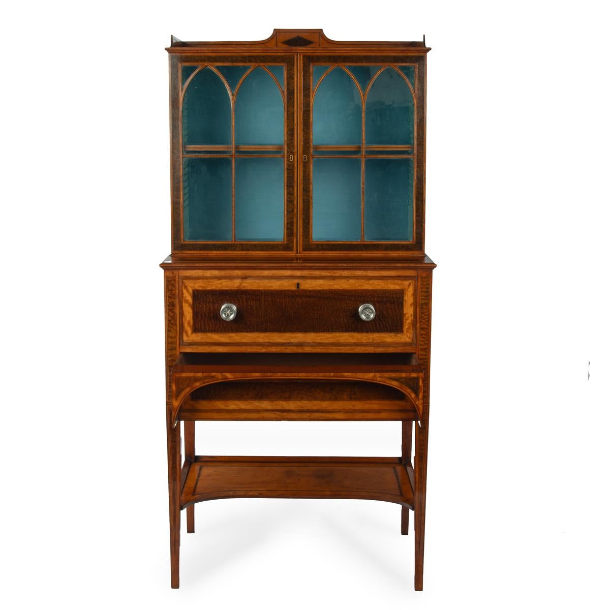 A fine late George III satinwood and snakewood secretaire cabinet In Good Condition For Sale In Lymington, Hampshire
