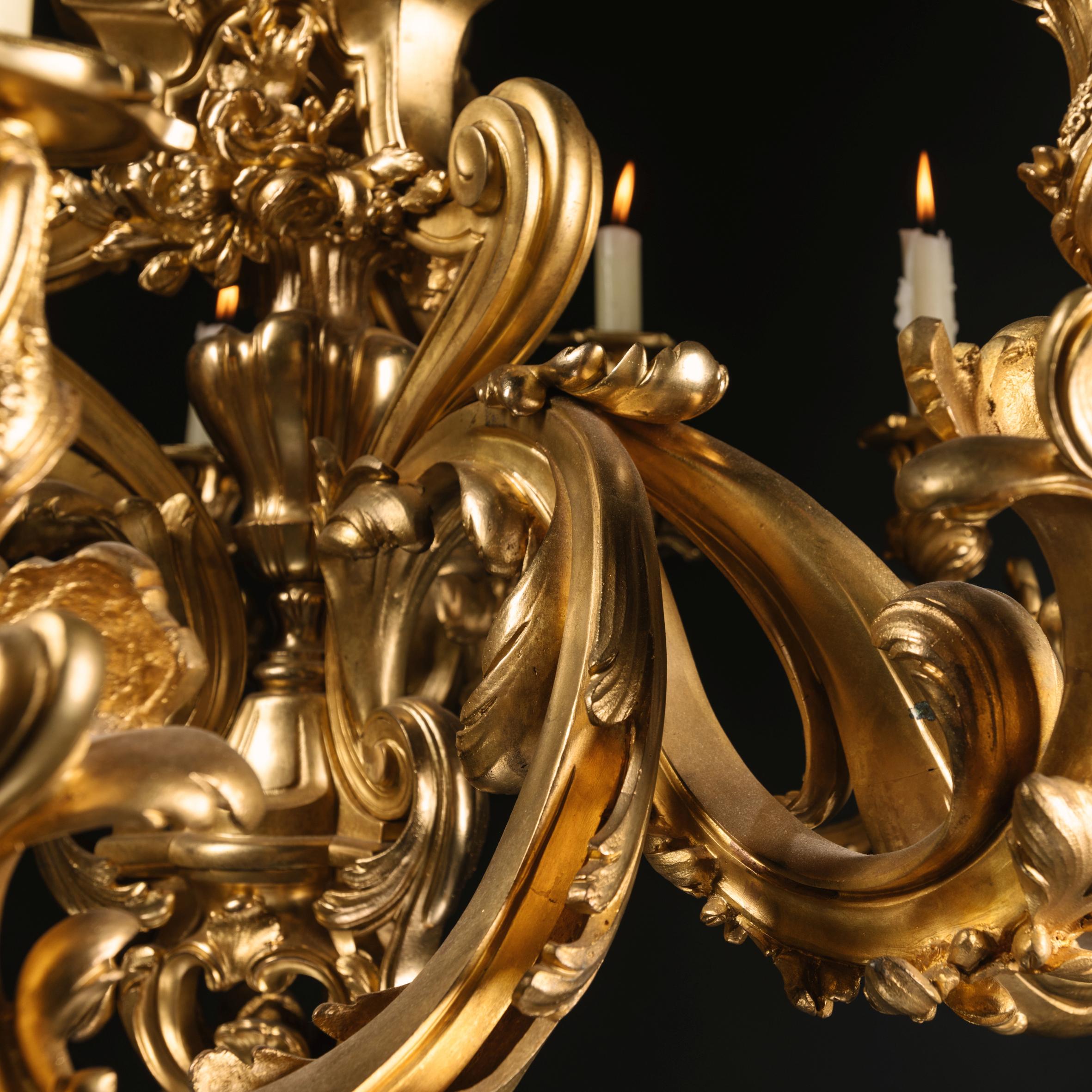 Fine Louis XV Style Gilt-Bronze Nine-Light Chandelier For Sale 3