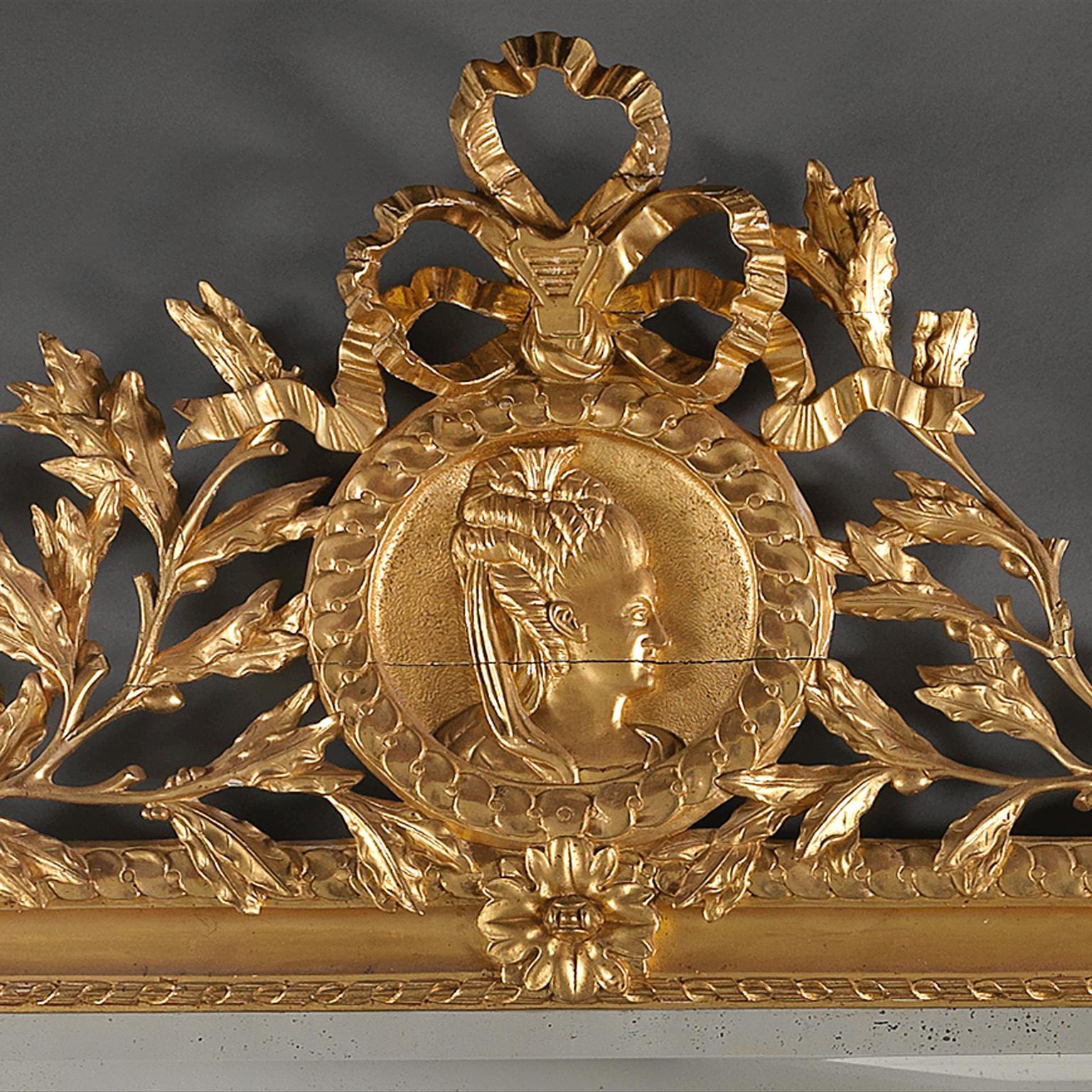 French Fine Louis XVI Style Carved Giltwood Mirror, circa 1890 For Sale