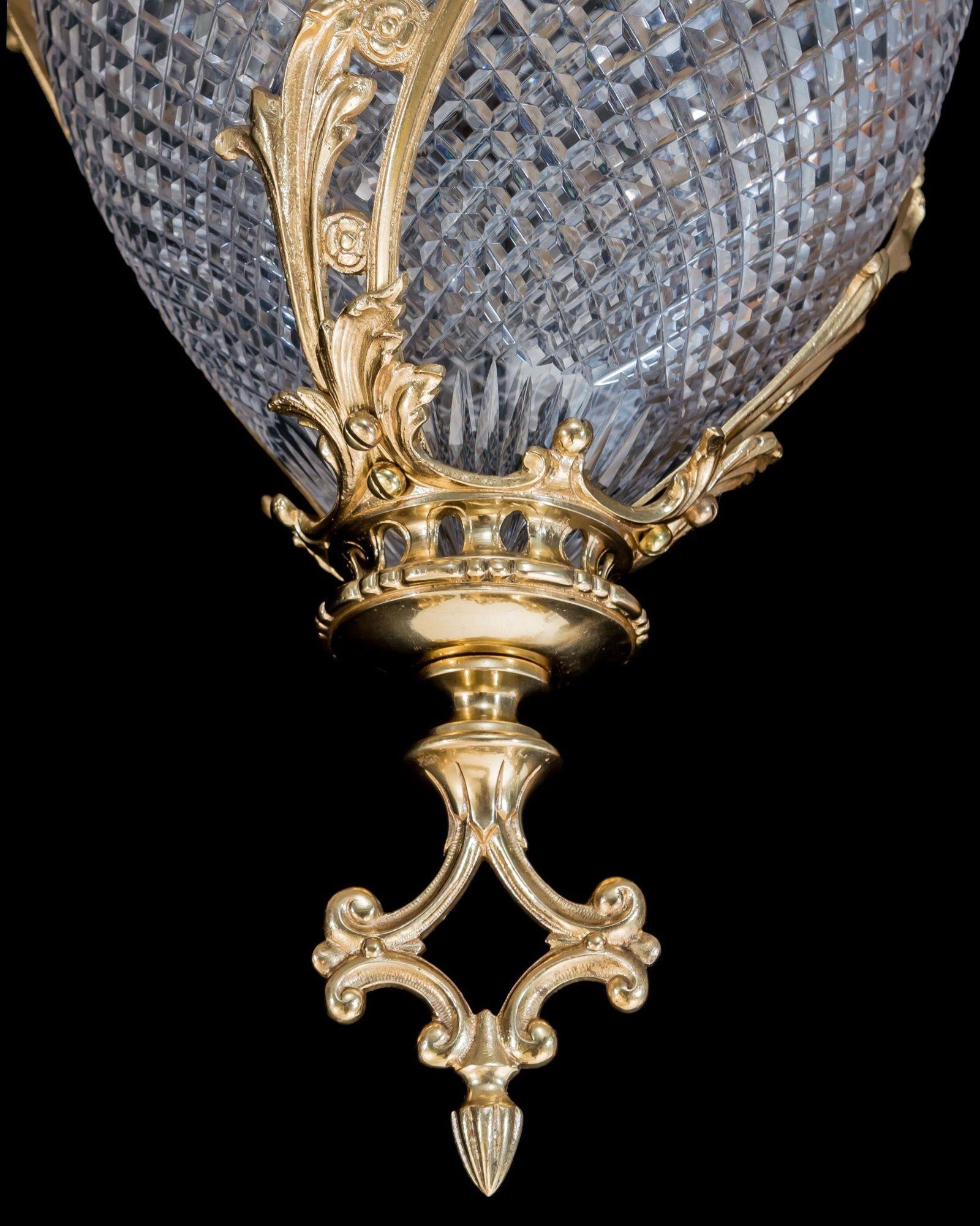 A Fine Louis Xvi Style Hall Lantern In Good Condition For Sale In Steyning, West sussex