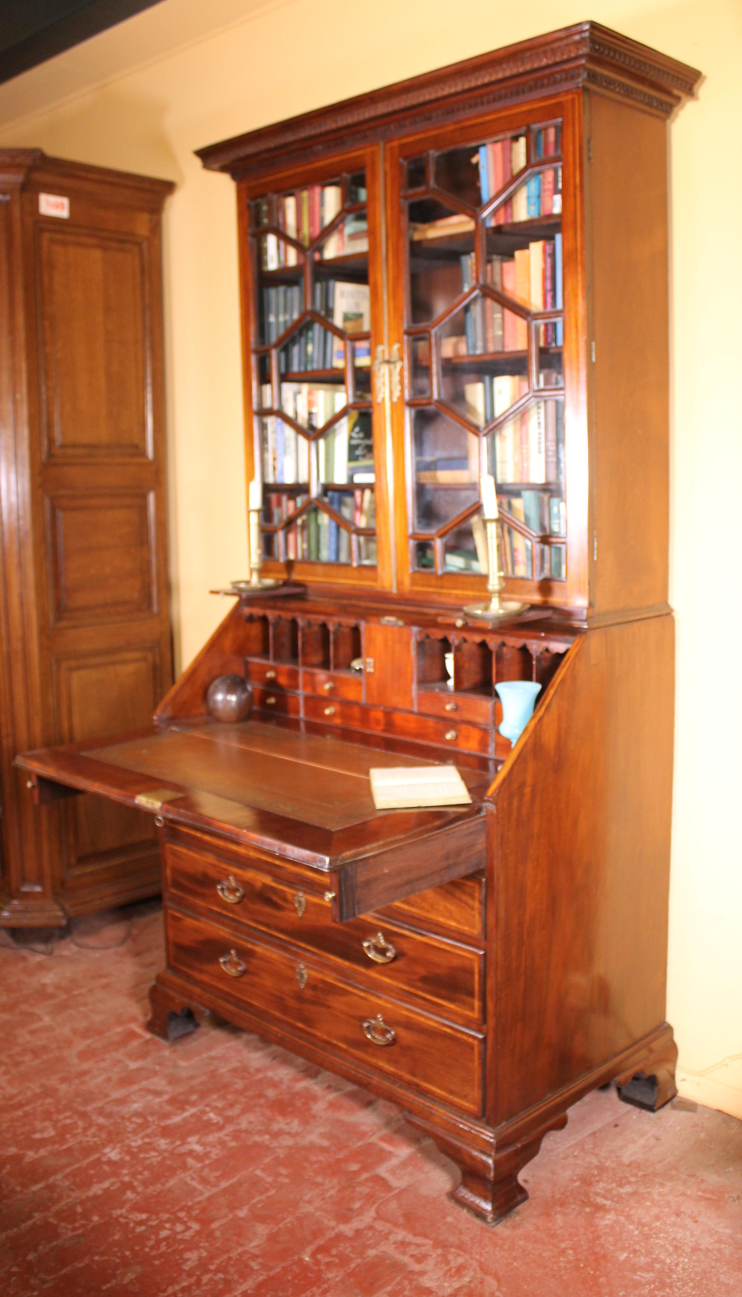 Fine Mahogany Georgian Secretaire, 18th Century 5