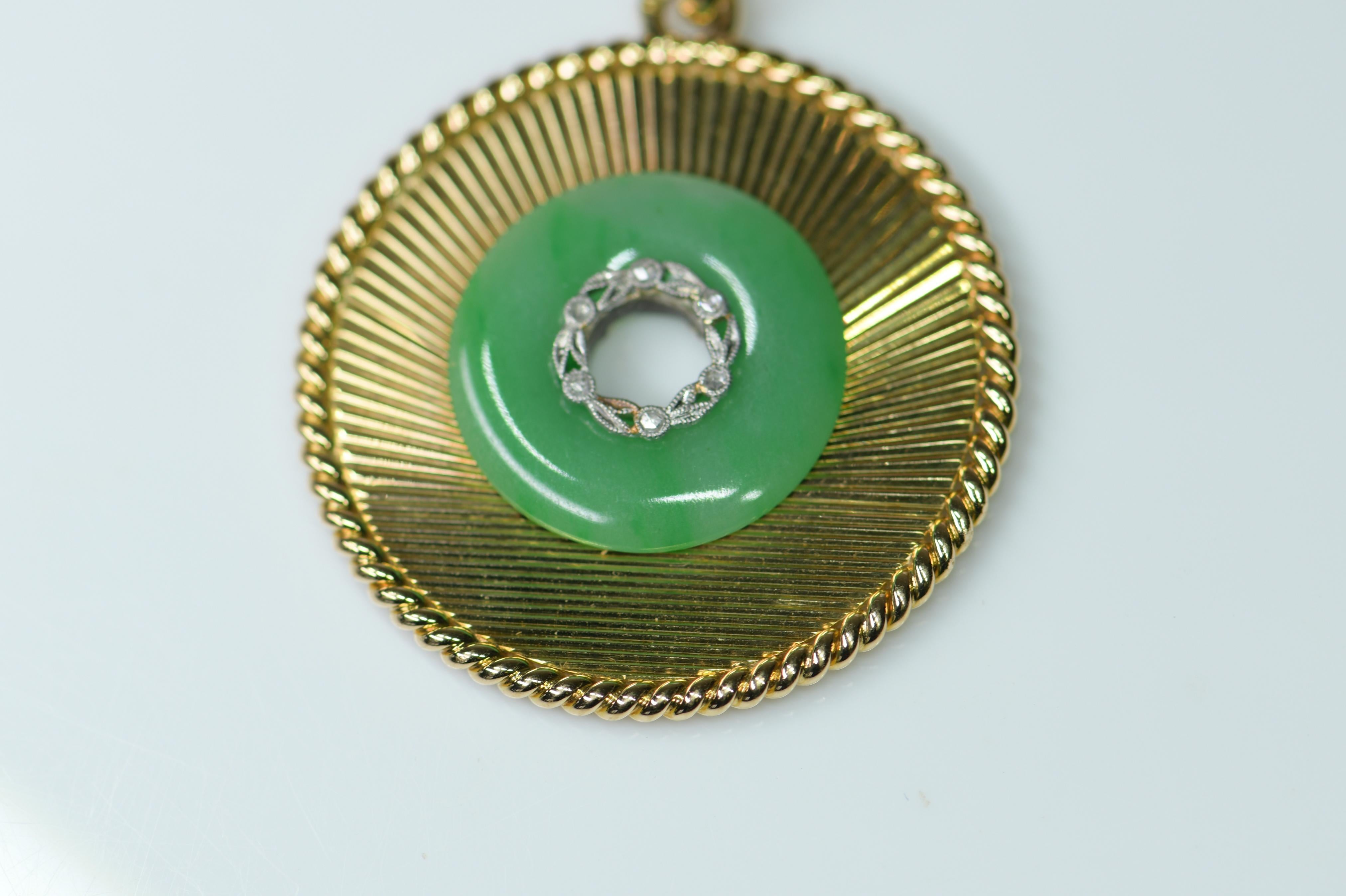 Art Deco Fine Mellerio Paris Jadeite Diamond 18 Karat Gold Pendant Necklace