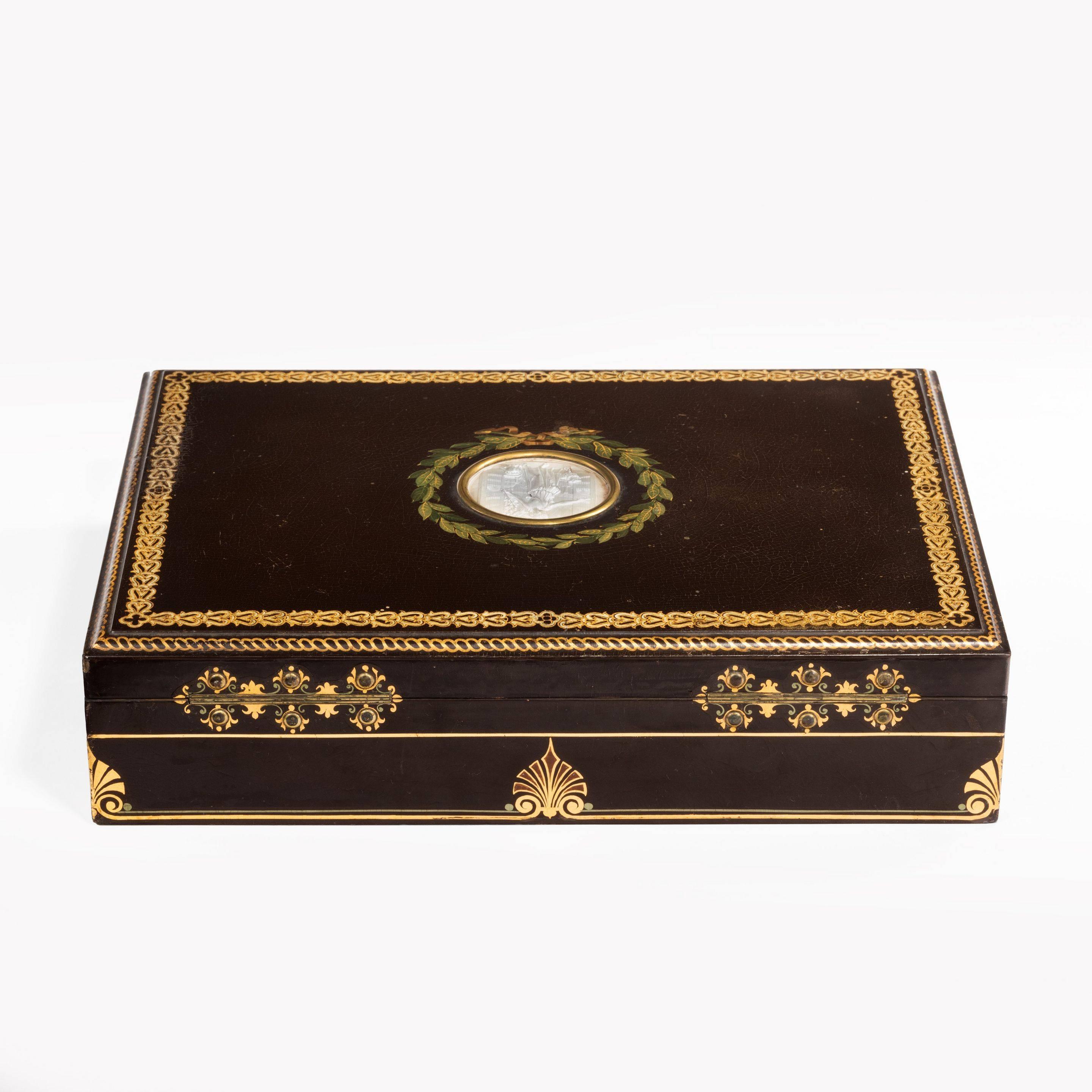 Fine Mid-Victorian Papier Mâché Box by Jennens & Bettridge 3