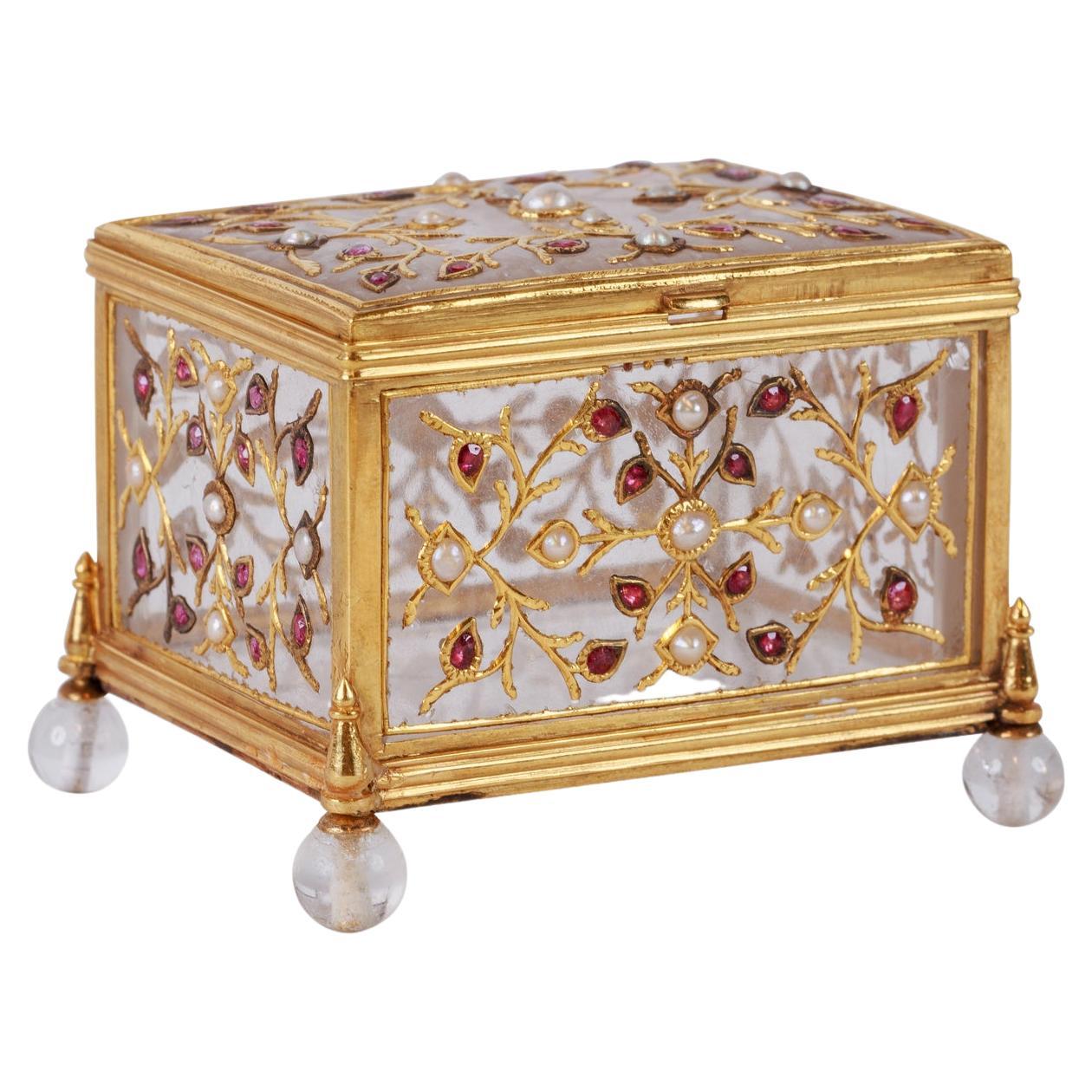 Fine Mughal Gem Set Rock Crystal and Gold Box, India, 18th Century For Sale