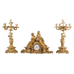 Fina guarnición de reloj de tres piezas de bronce dorado de Napoléon III