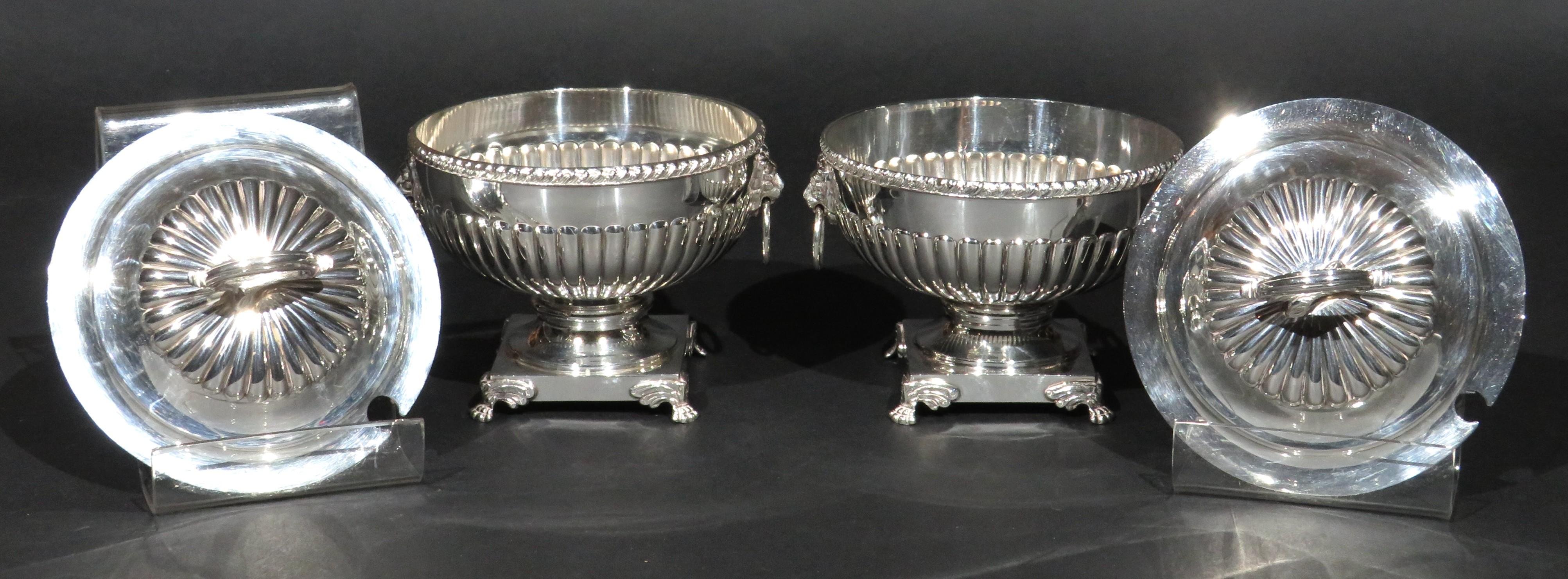 Paire de soupières à sauce en métal argenté de style Régence, Royaume-Uni, vers 1910 en vente 2