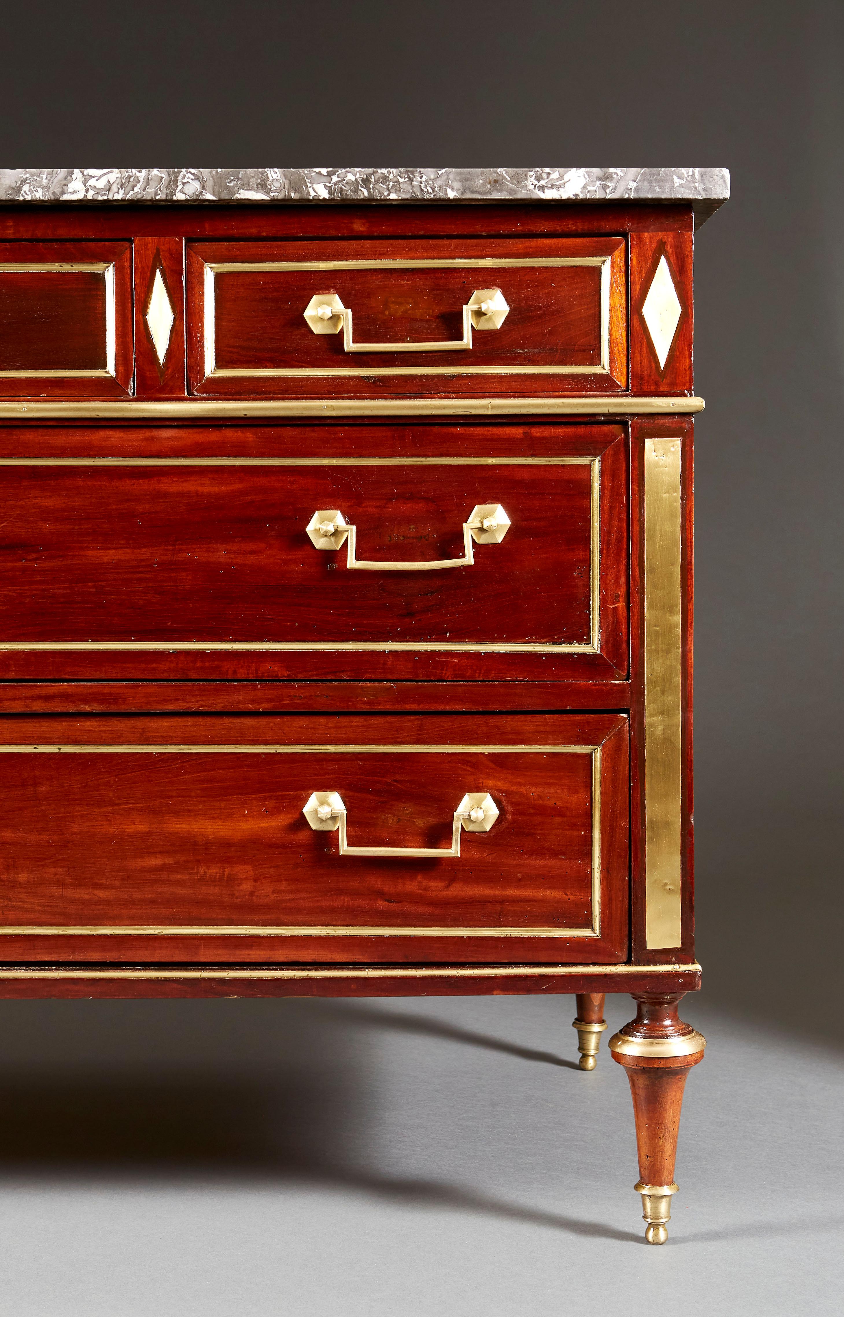 Mogano Pregevole commode impero del XIX secolo in vendita