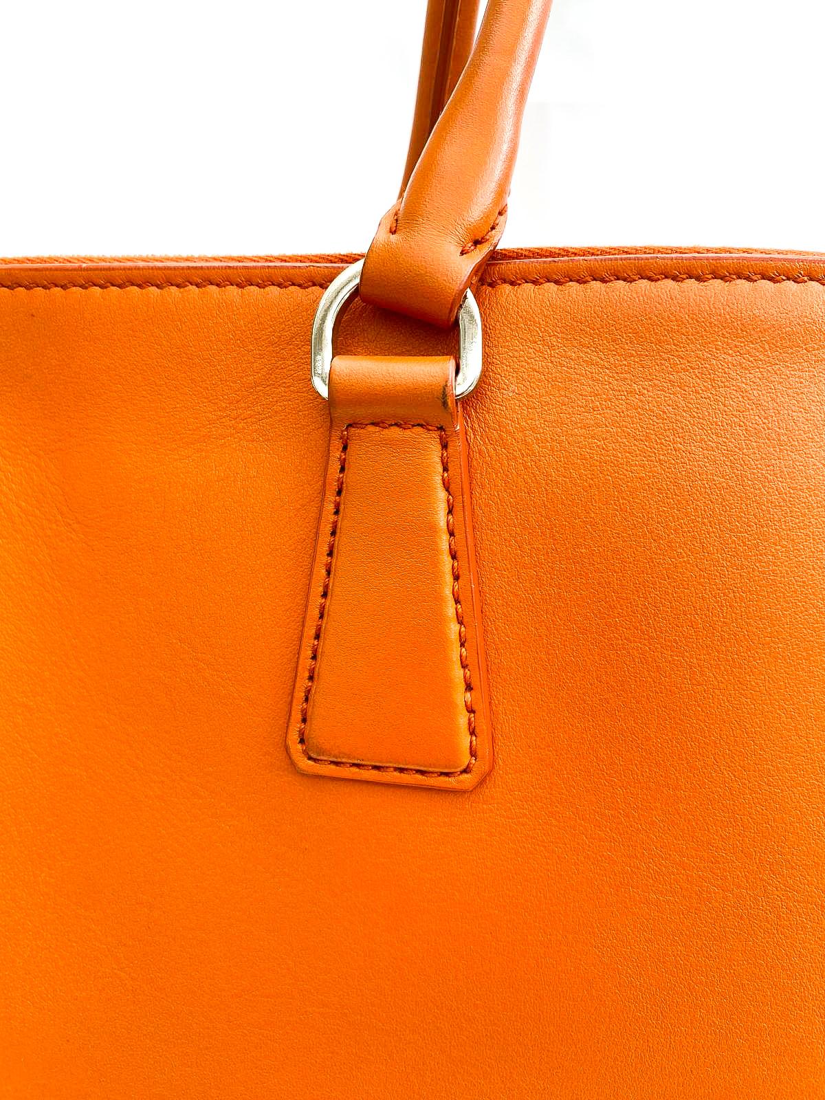 A fine orange leather 'Galleria' handbag, Prada, Italy, 2016 6