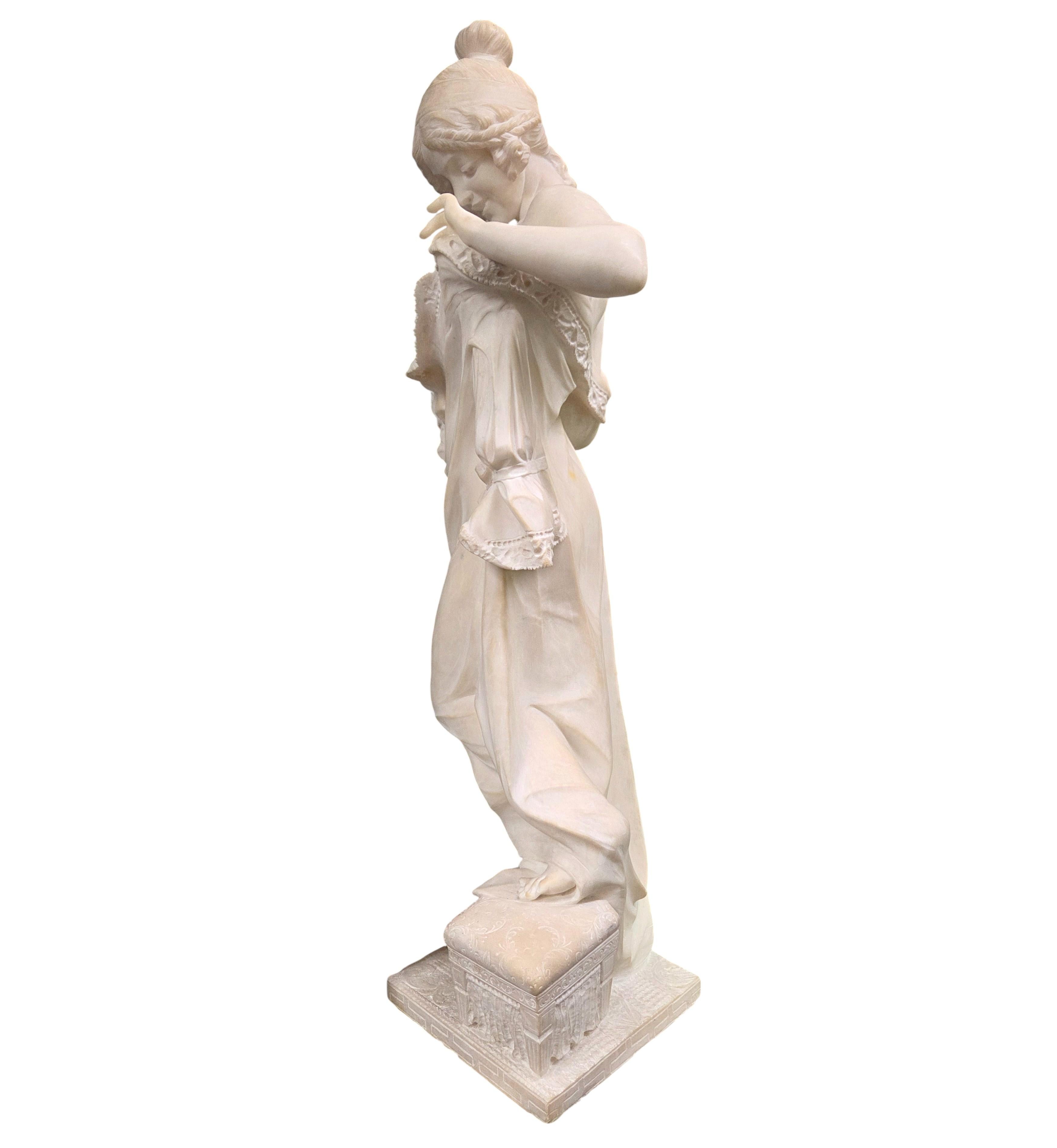 Una bella scultura originale di donna scolpita a mano firmata F. Vichi in vendita 12