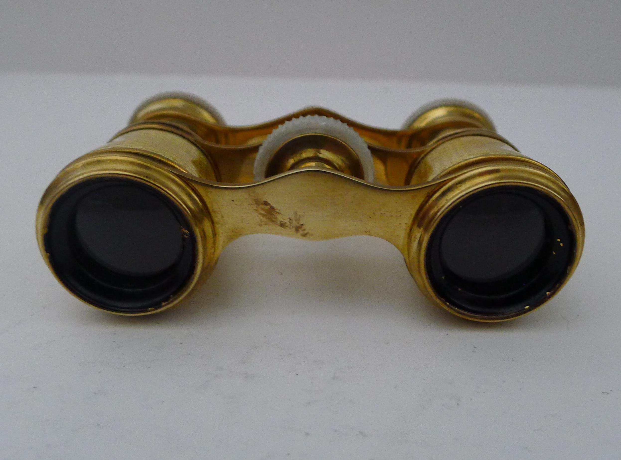 Fine Pair Golden Guilloche Enamel and Mother of Pearl Opera Glasses, c.1910 In Good Condition For Sale In Bath, GB
