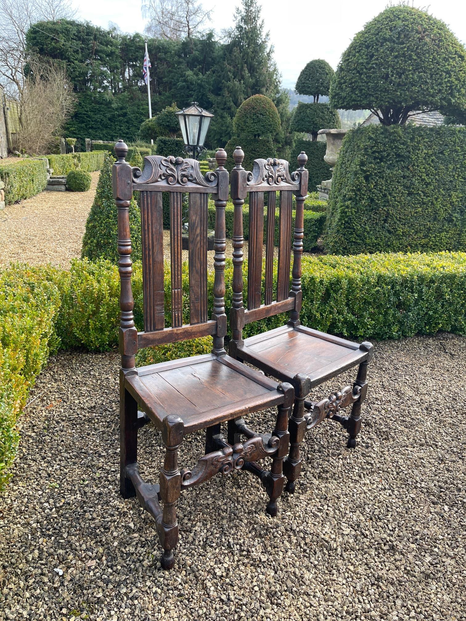 18th Century and Earlier A Fine Pair of 17th Century Oak Chairs For Sale