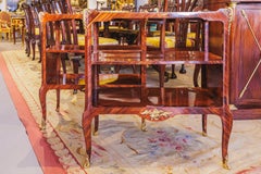 Bella coppia di tavolini da portata francesi Luigi XVI e bronzo dorato del XIX secolo