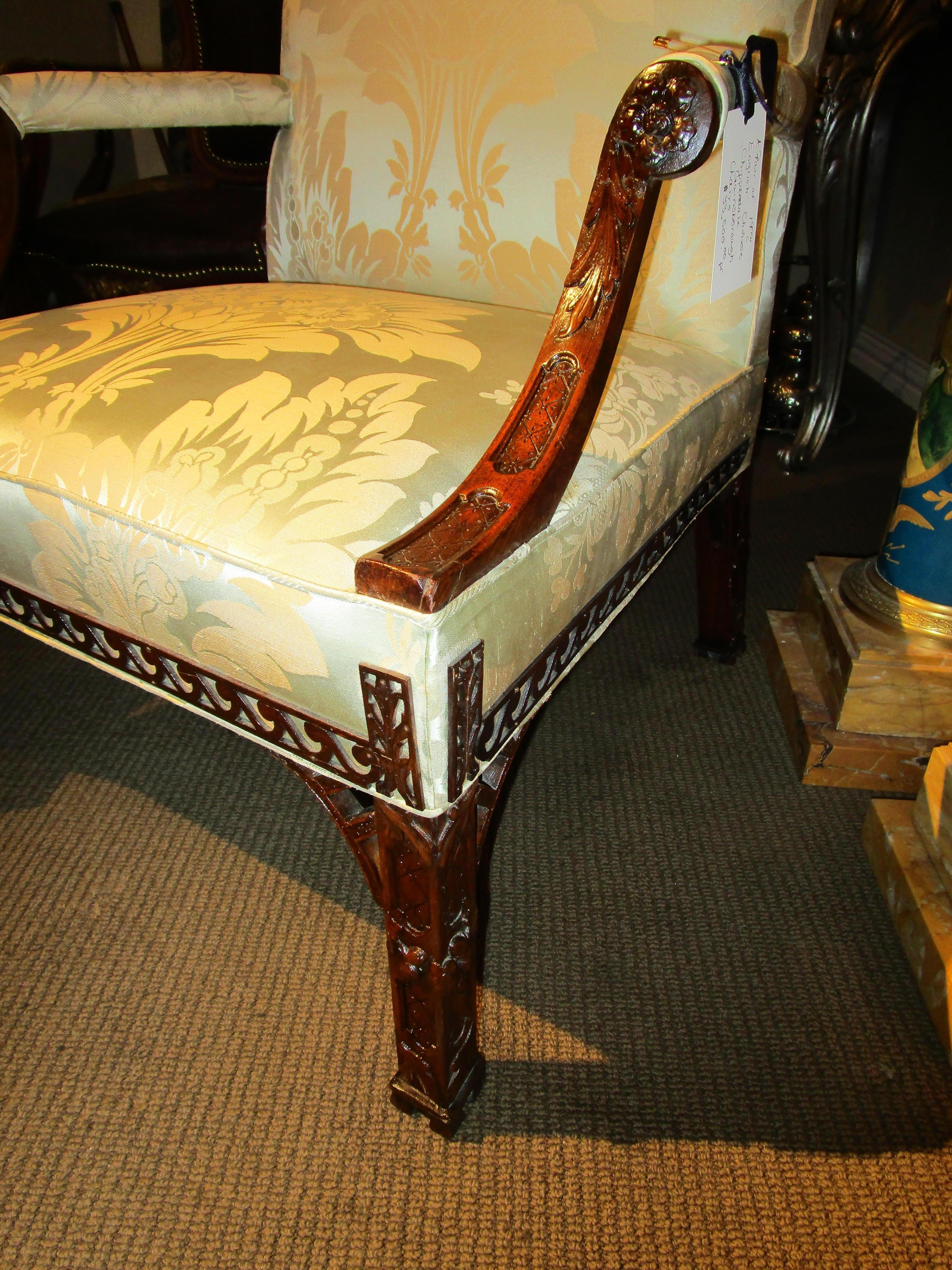 Un par de finas sillas chinas Chippendale de caoba Gainsborough del siglo XIX en Bueno estado para la venta en Dallas, TX